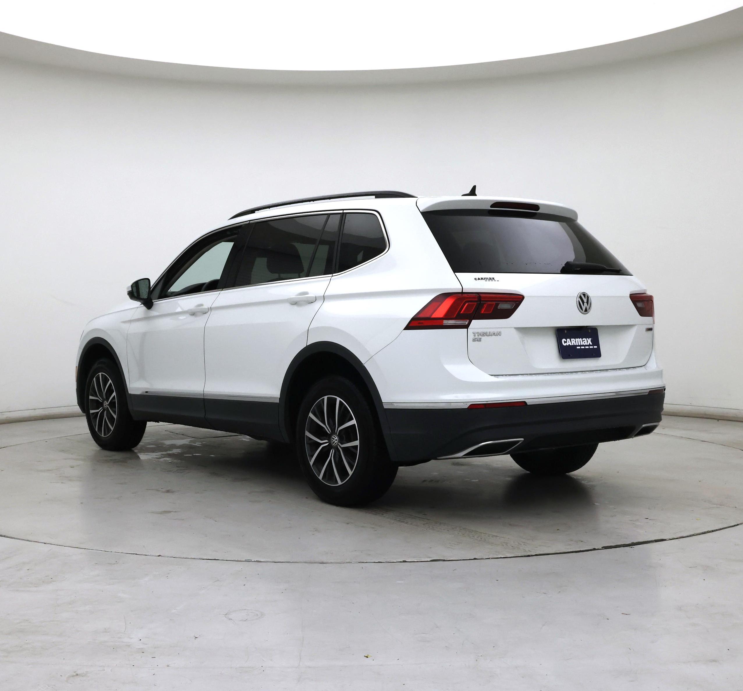 Thumbnail: 2020 Volkswagen Tiguan - 2