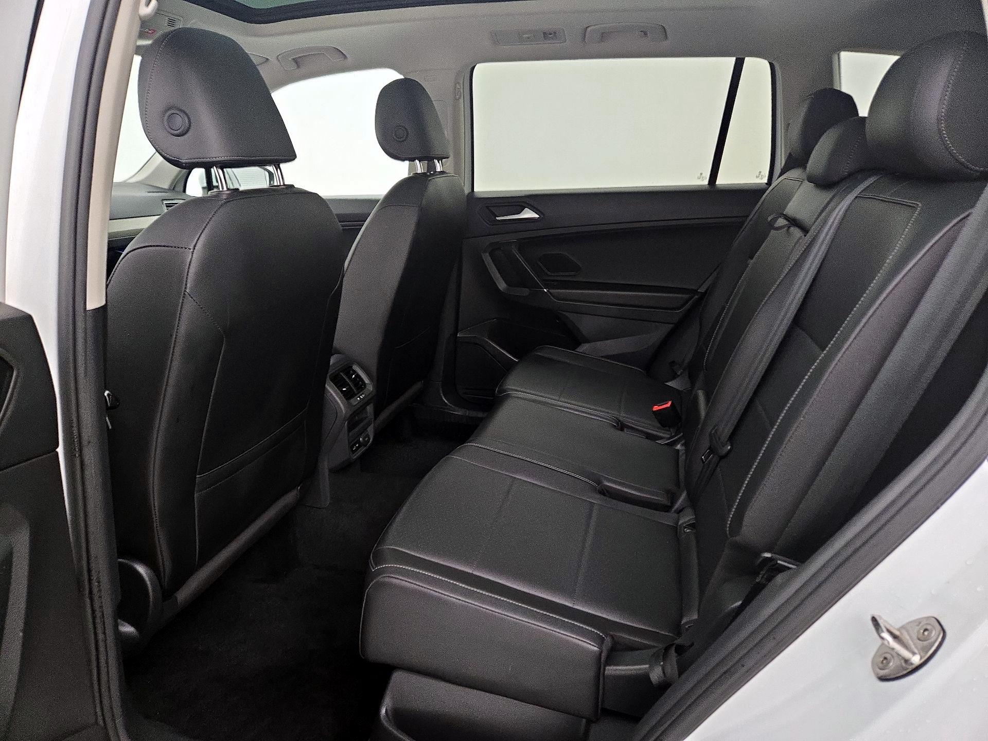 Thumbnail: 2020 Volkswagen Tiguan - 19