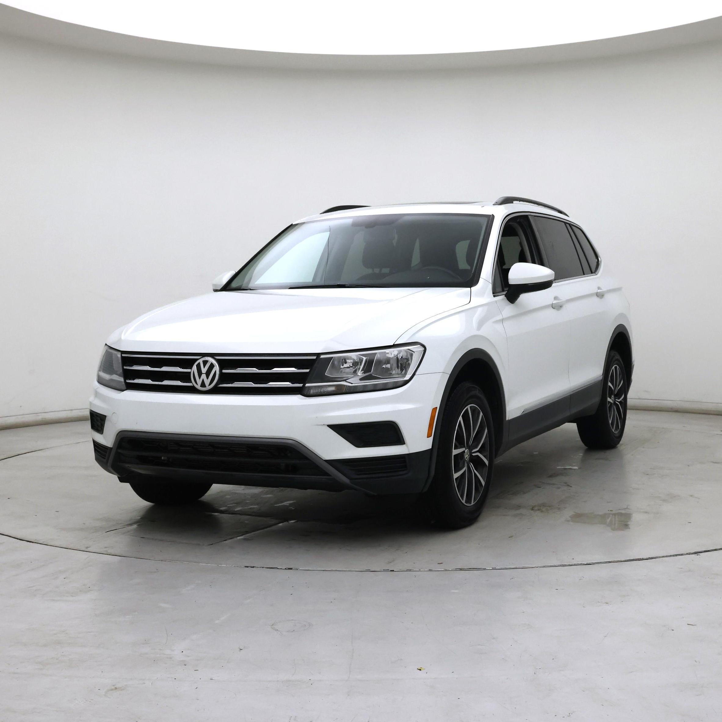 Thumbnail: 2020 Volkswagen Tiguan - 4