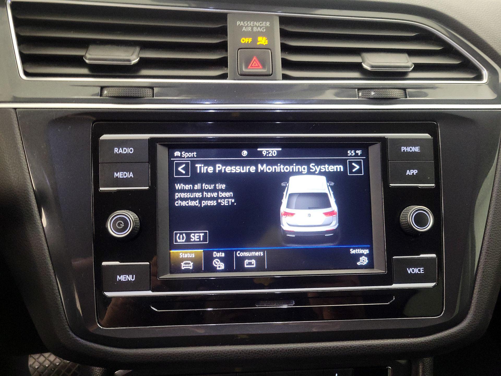 Thumbnail: 2022 Volkswagen Tiguan - 15