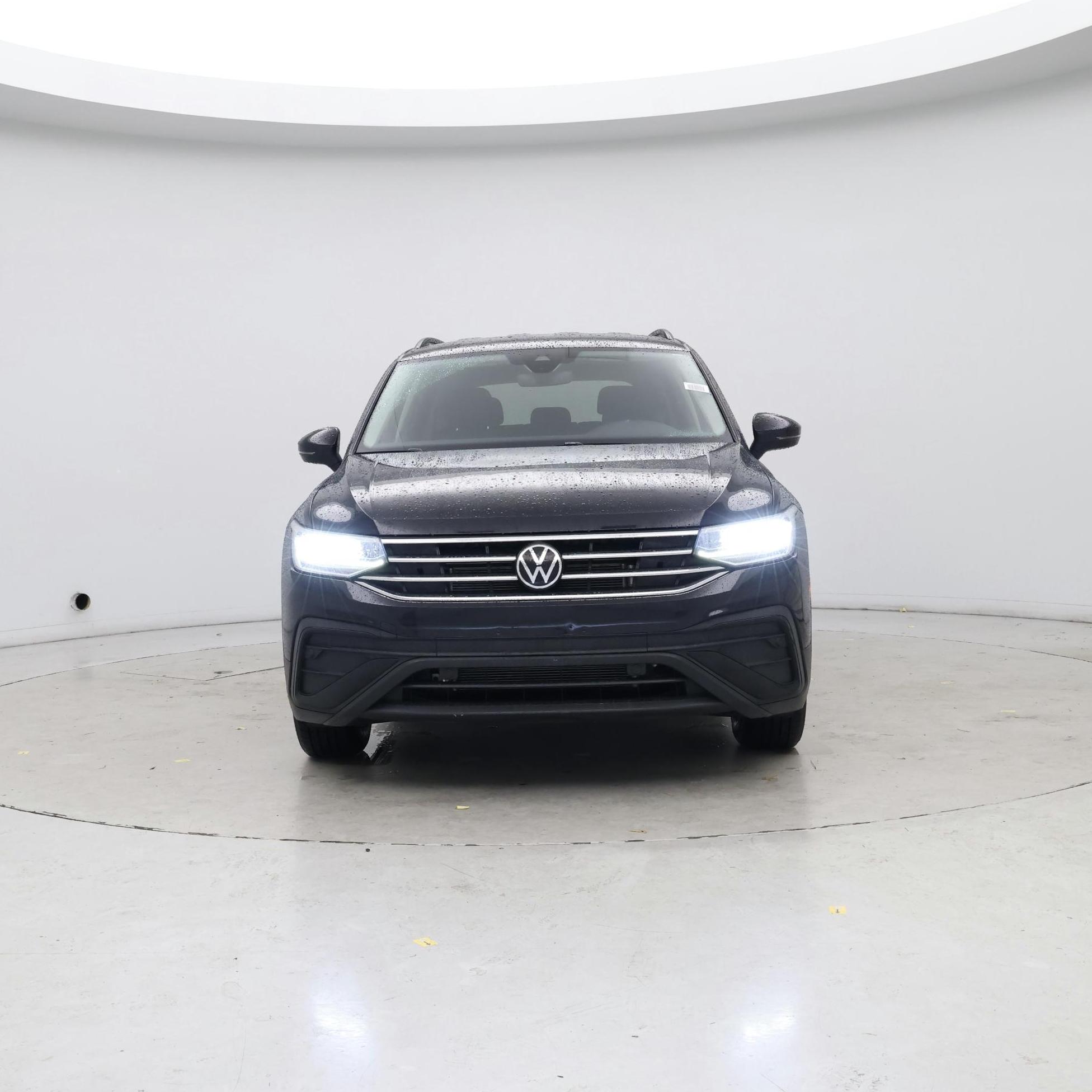 Thumbnail: 2022 Volkswagen Tiguan - 5