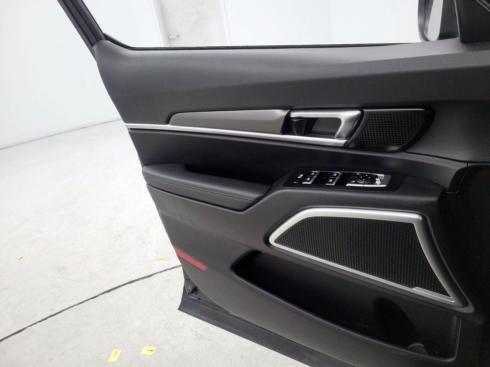 Thumbnail: 2023 Kia Telluride - 12