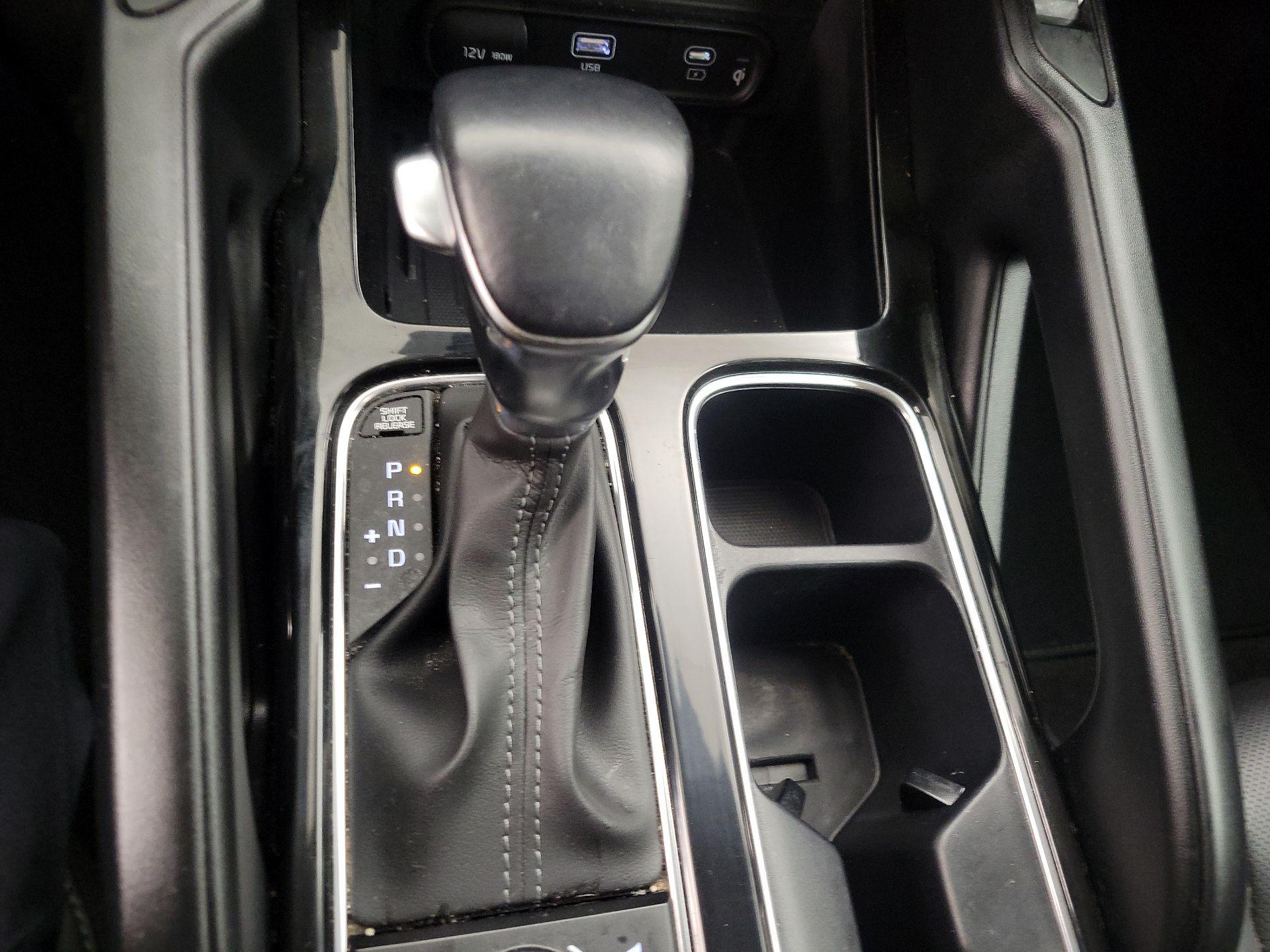 Thumbnail: 2023 Kia Telluride - 17