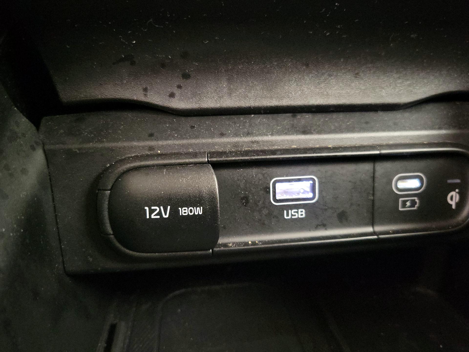 Thumbnail: 2023 Kia Telluride - 18