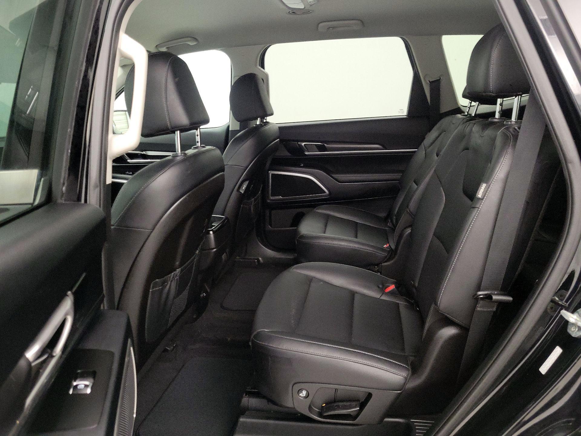 Thumbnail: 2023 Kia Telluride - 19