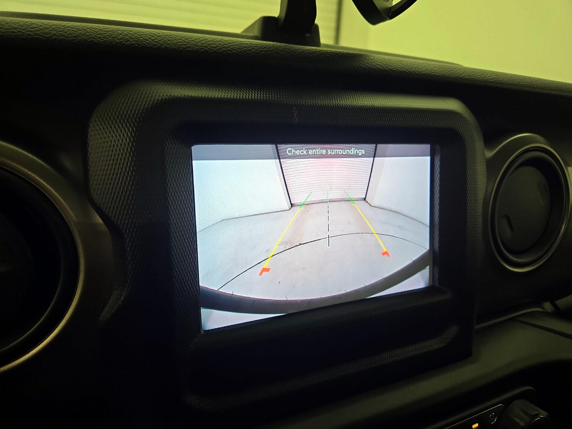 Thumbnail: 2021 Jeep Wrangler - 14