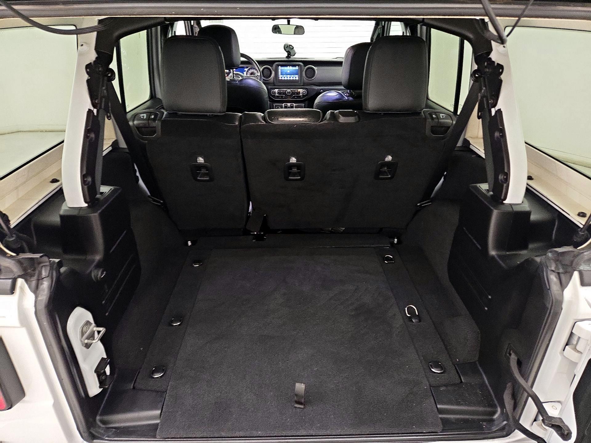 Thumbnail: 2021 Jeep Wrangler - 20