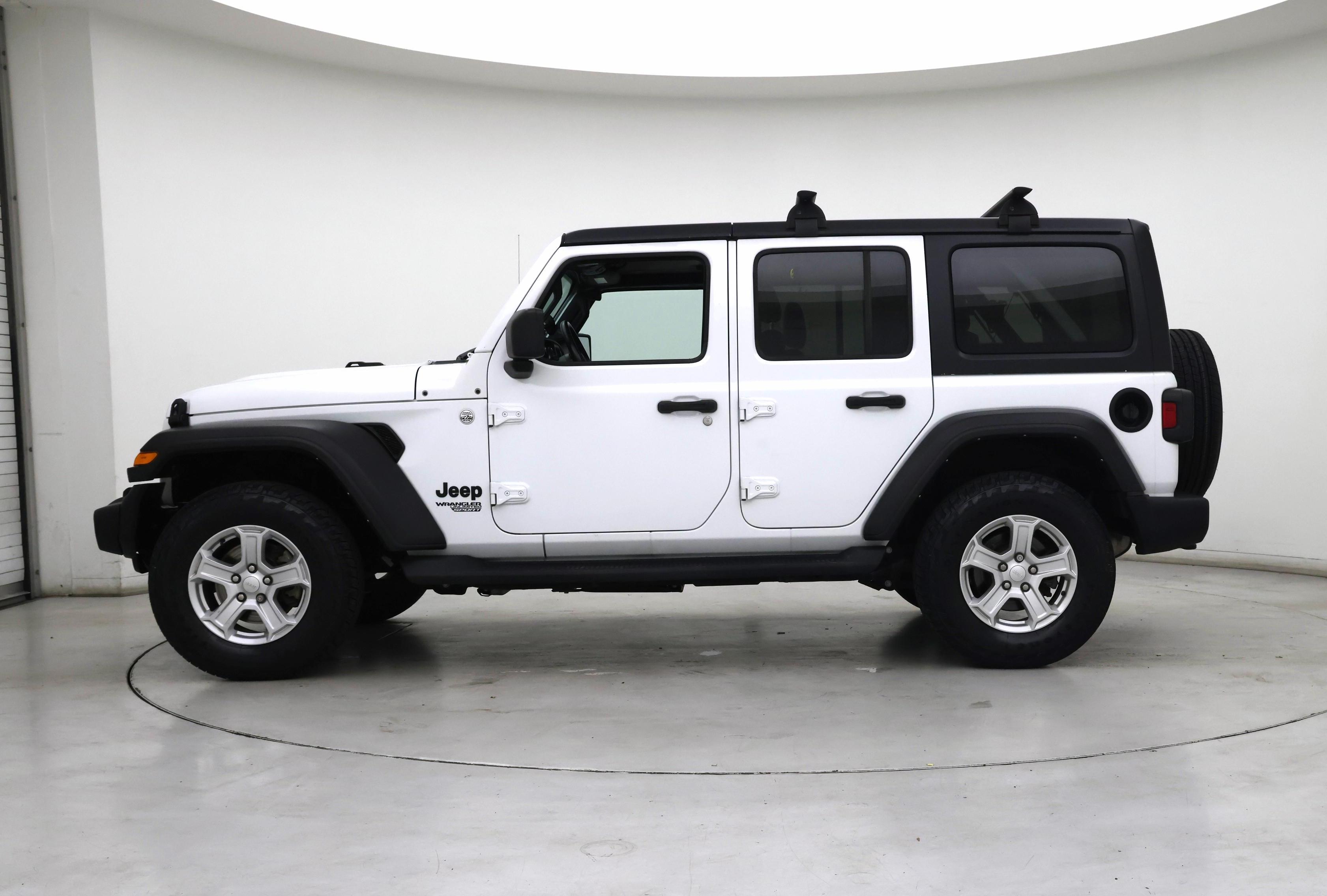 Thumbnail: 2021 Jeep Wrangler - 3