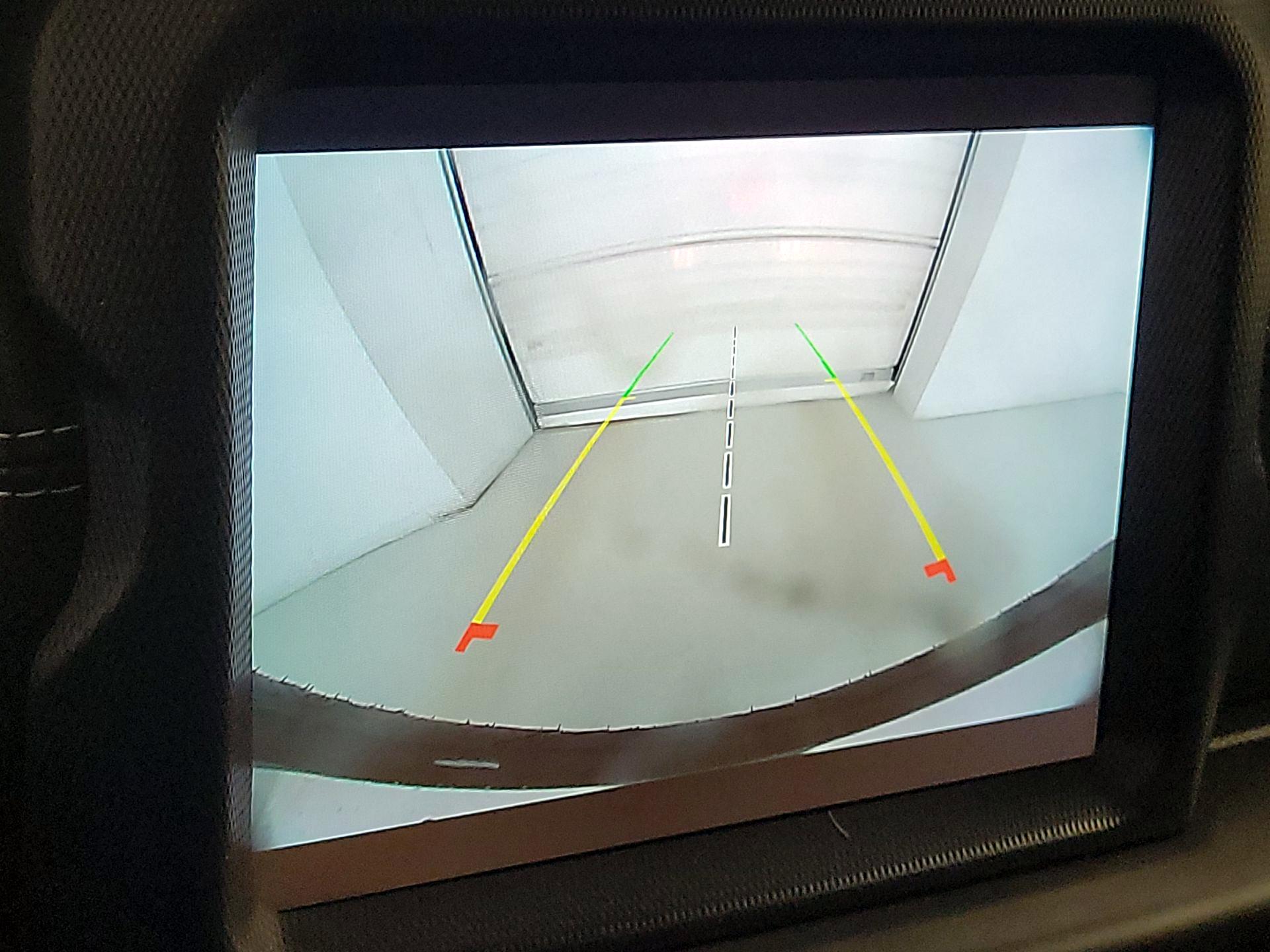 Thumbnail: 2021 Jeep Wrangler - 15