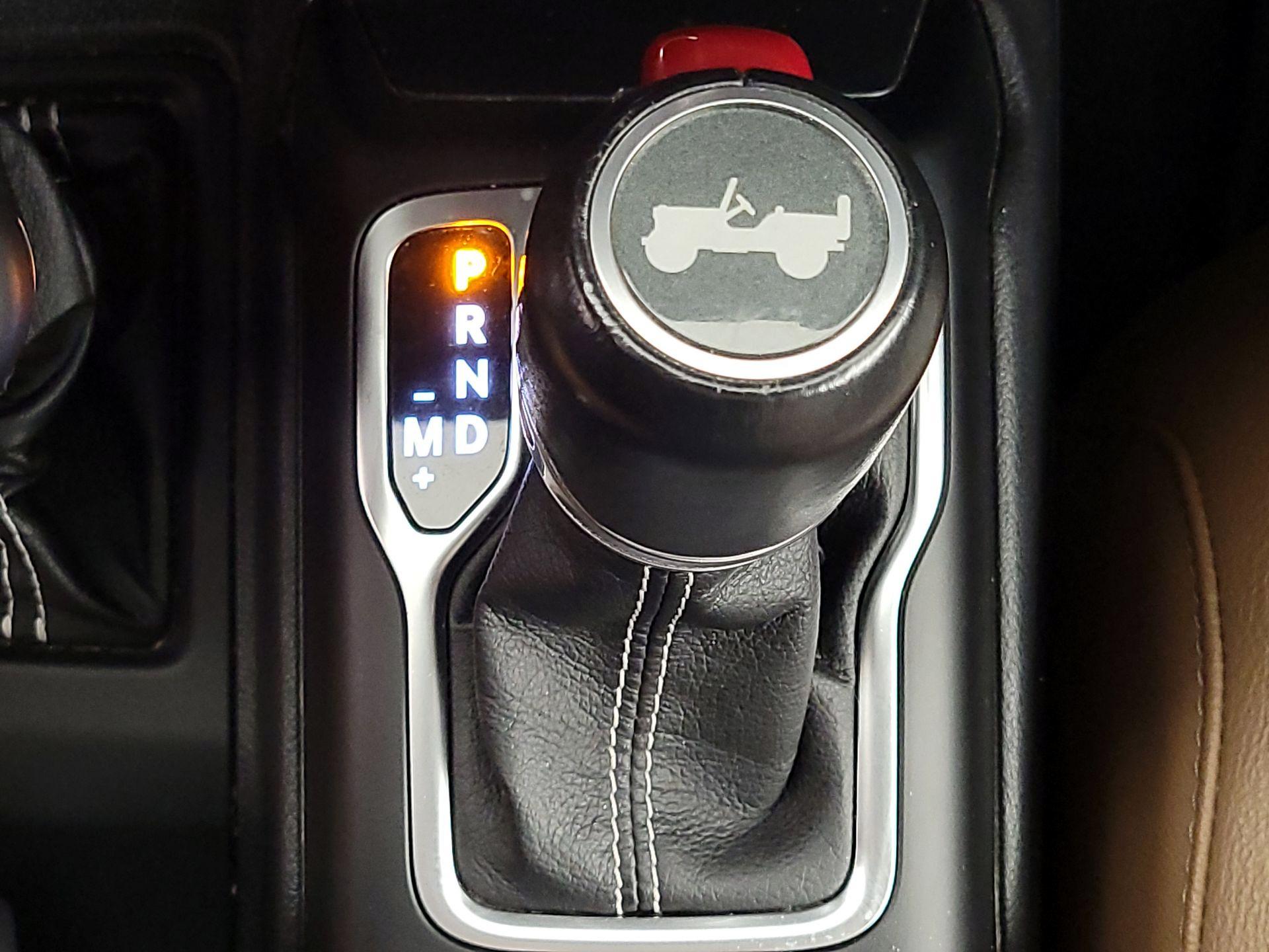 Thumbnail: 2021 Jeep Wrangler - 18