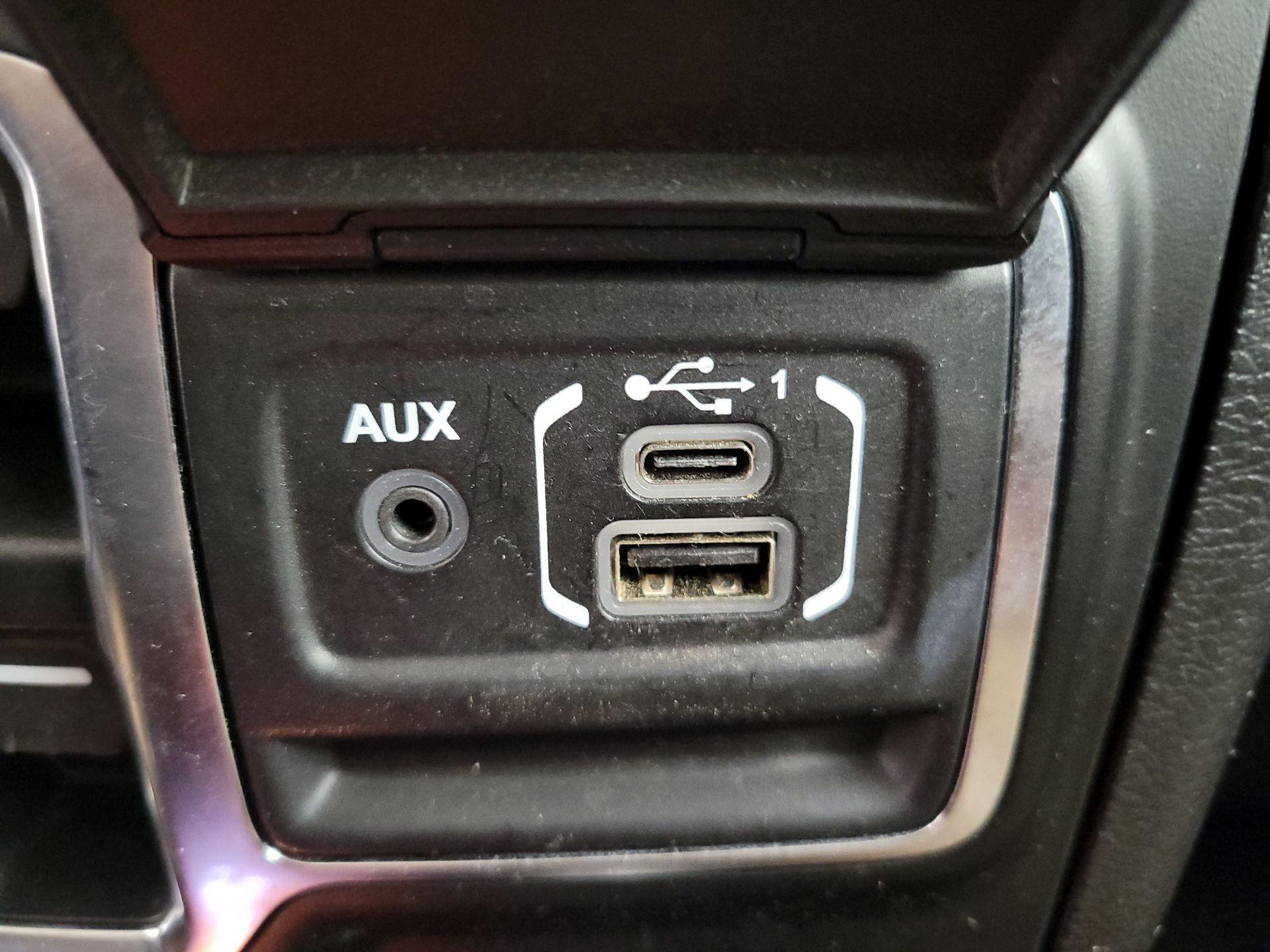 Thumbnail: 2021 Jeep Wrangler - 19