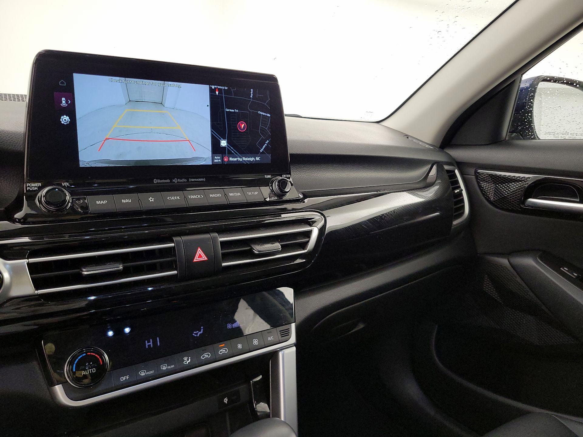 Thumbnail: 2023 Kia Seltos - 15