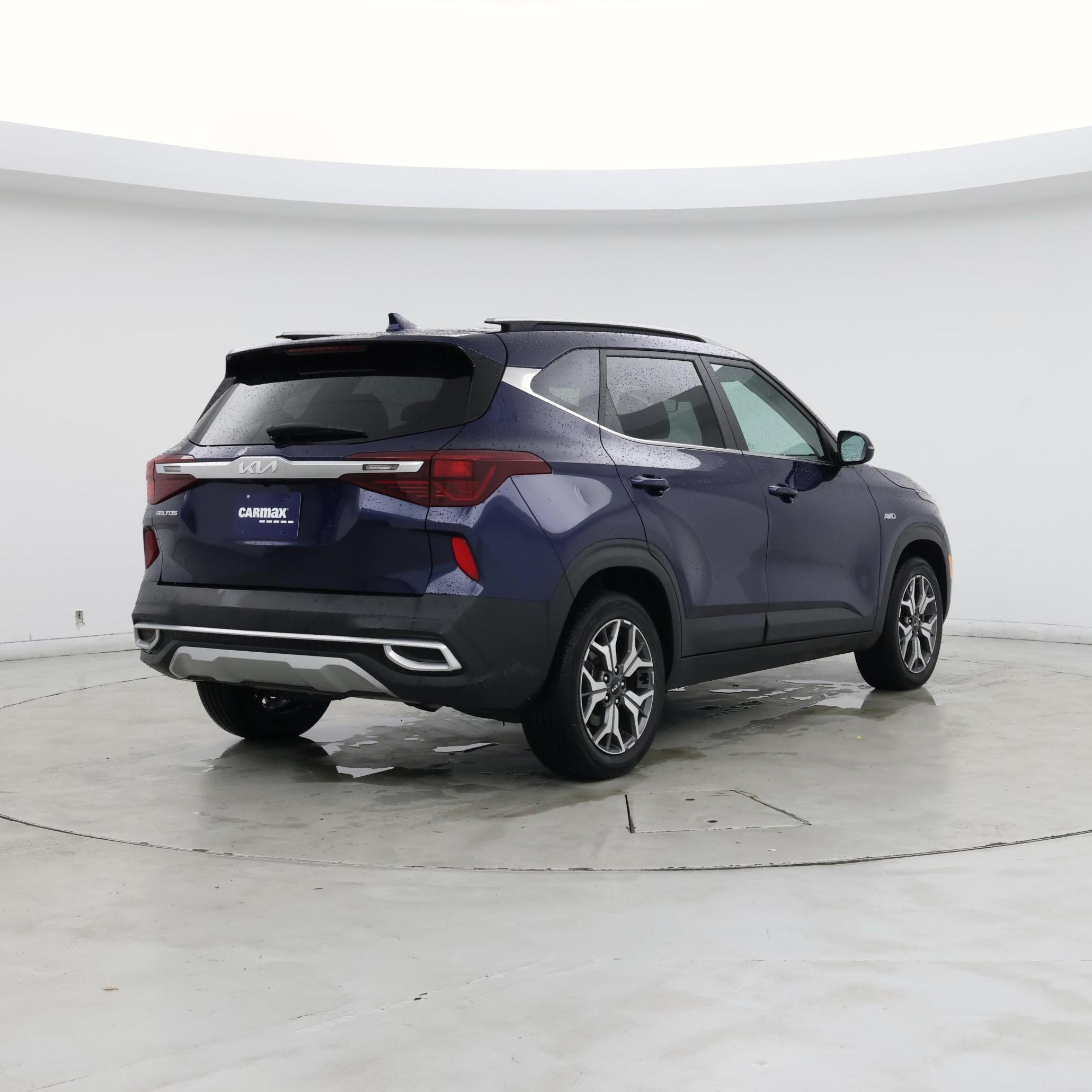 Thumbnail: 2023 Kia Seltos - 8