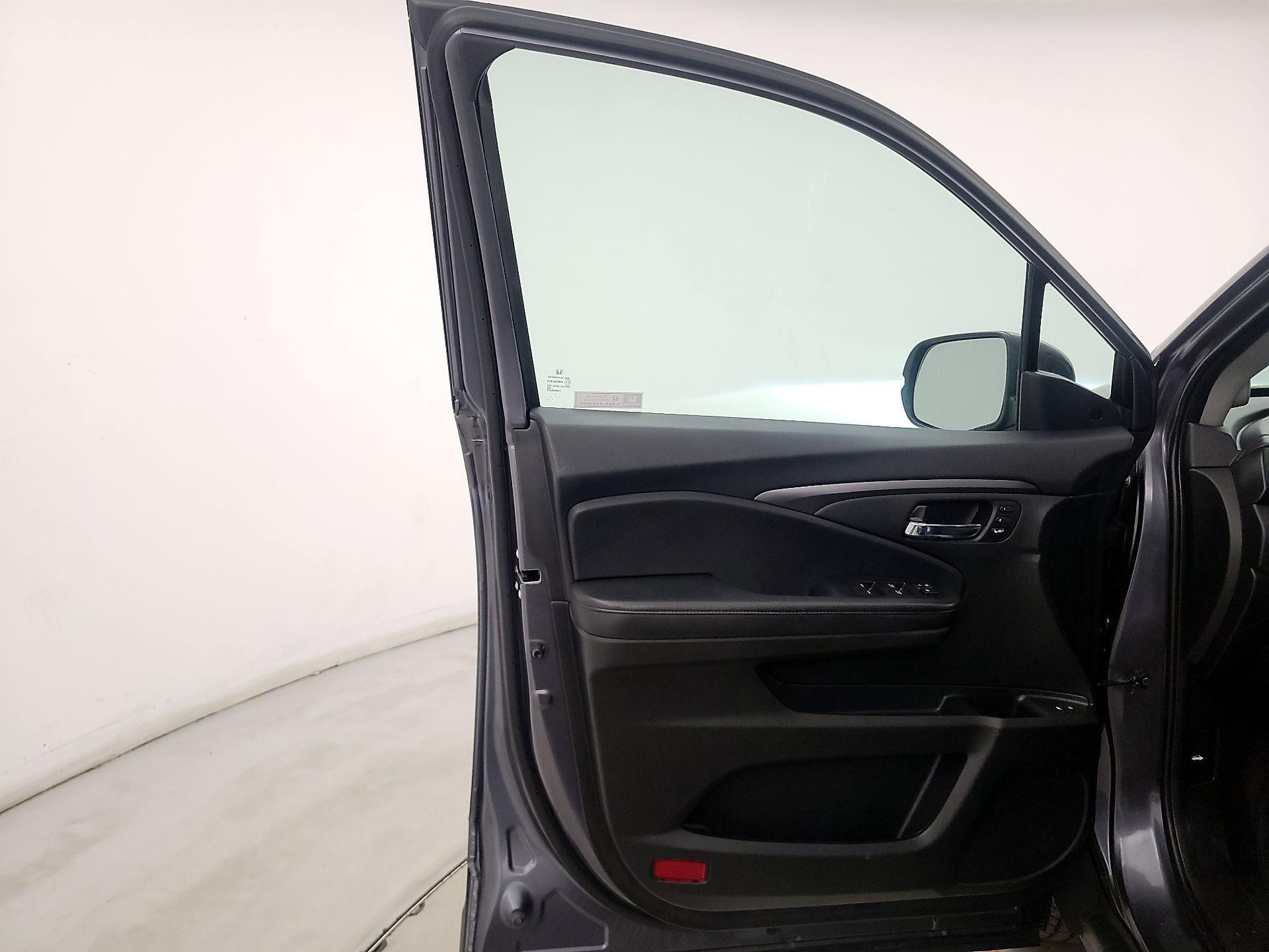 Thumbnail: 2022 Honda Pilot - 12