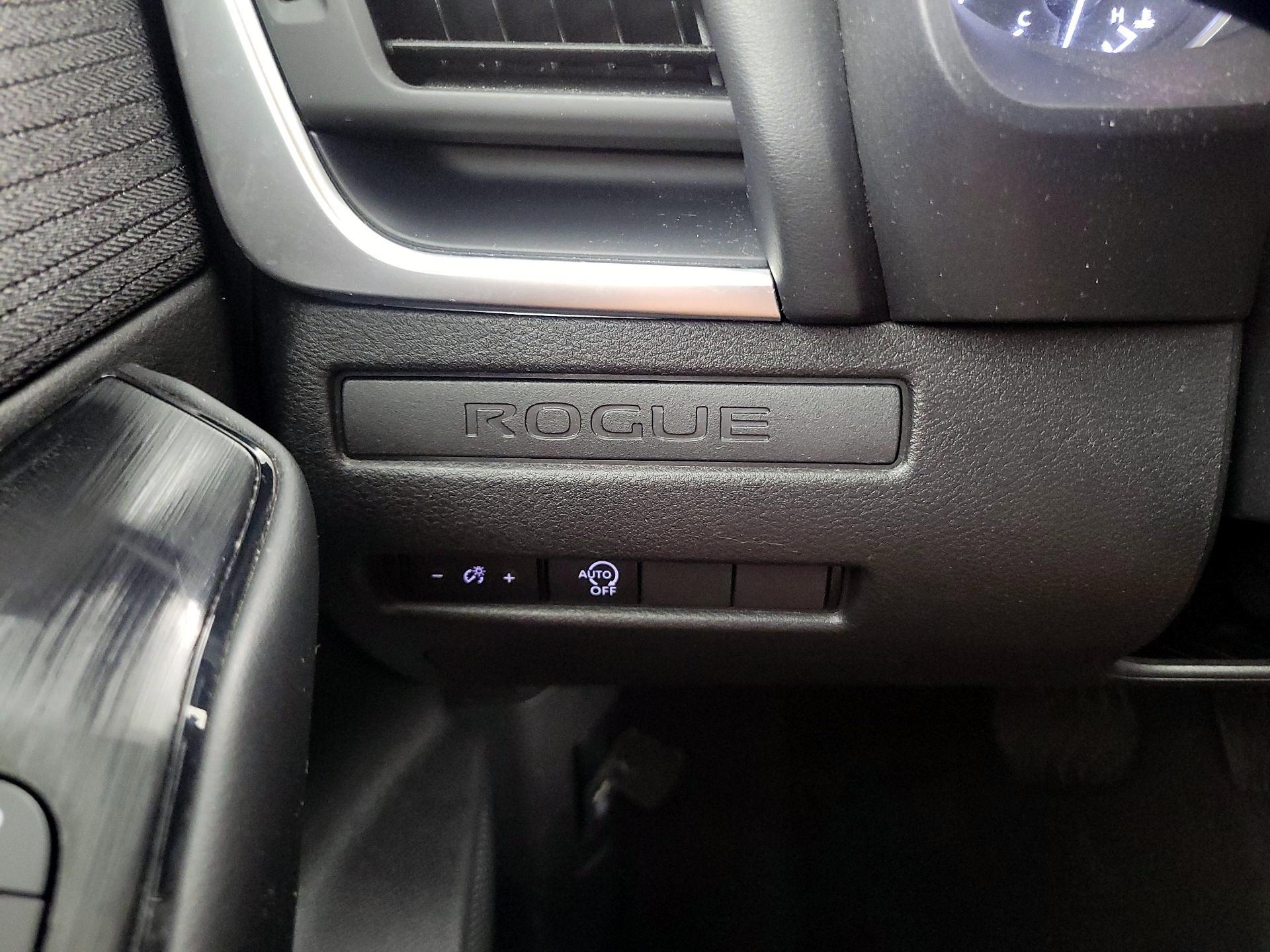 Thumbnail: 2023 Nissan Rogue - 13