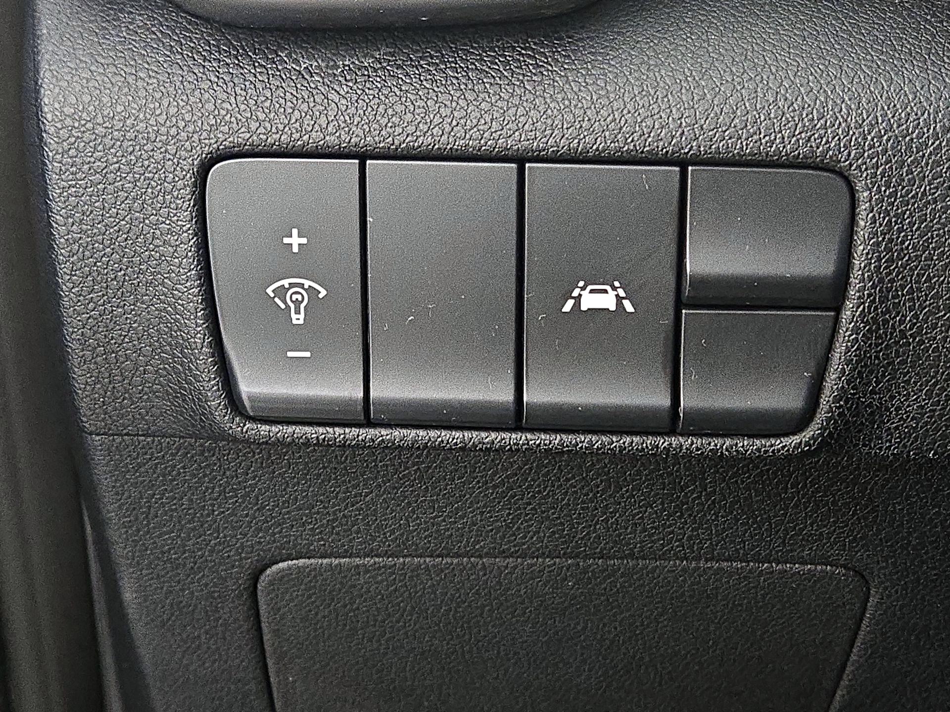 Thumbnail: 2021 Kia Sportage - 13