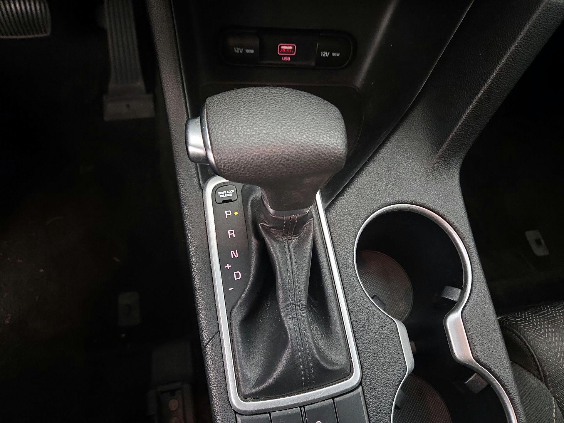 Thumbnail: 2021 Kia Sportage - 17