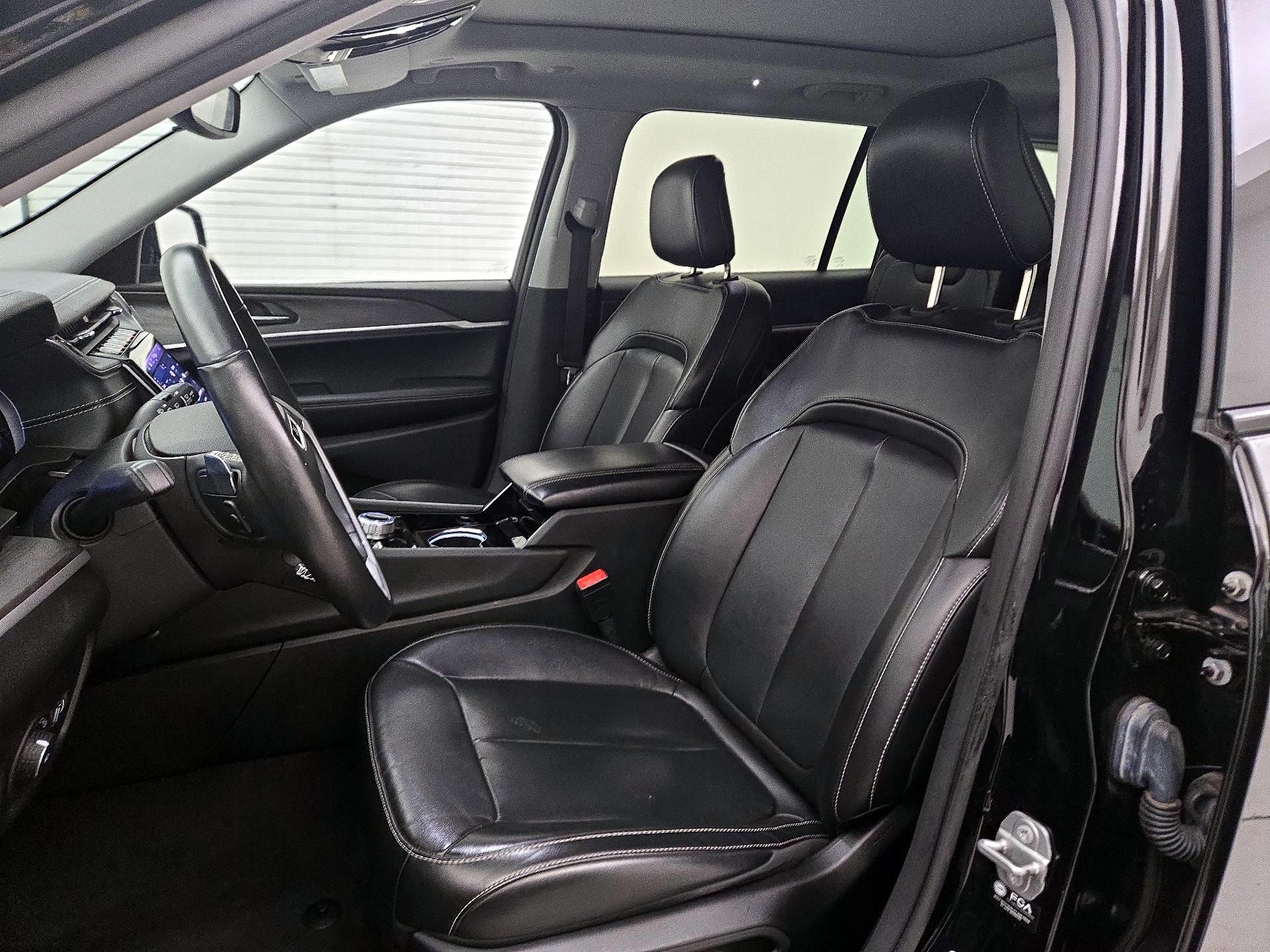 Thumbnail: 2021 Jeep Grand Cherokee L - 11