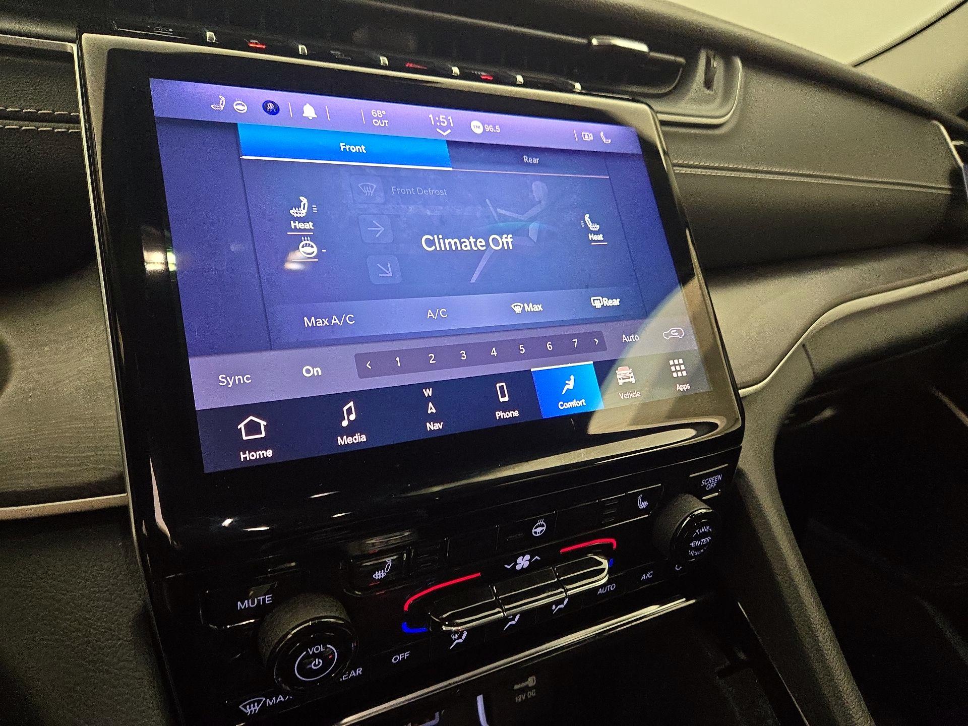 Thumbnail: 2021 Jeep Grand Cherokee L - 17