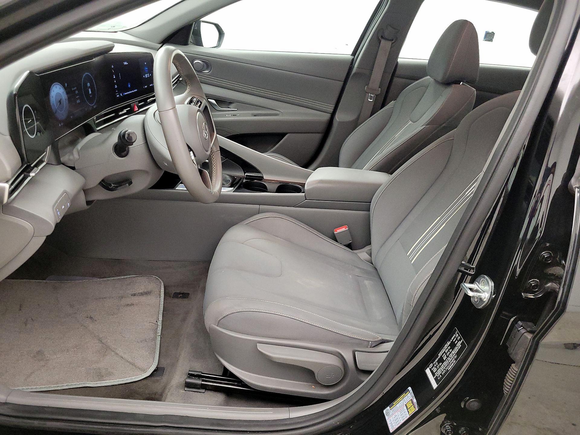 Thumbnail: 2023 Hyundai Elantra - 11