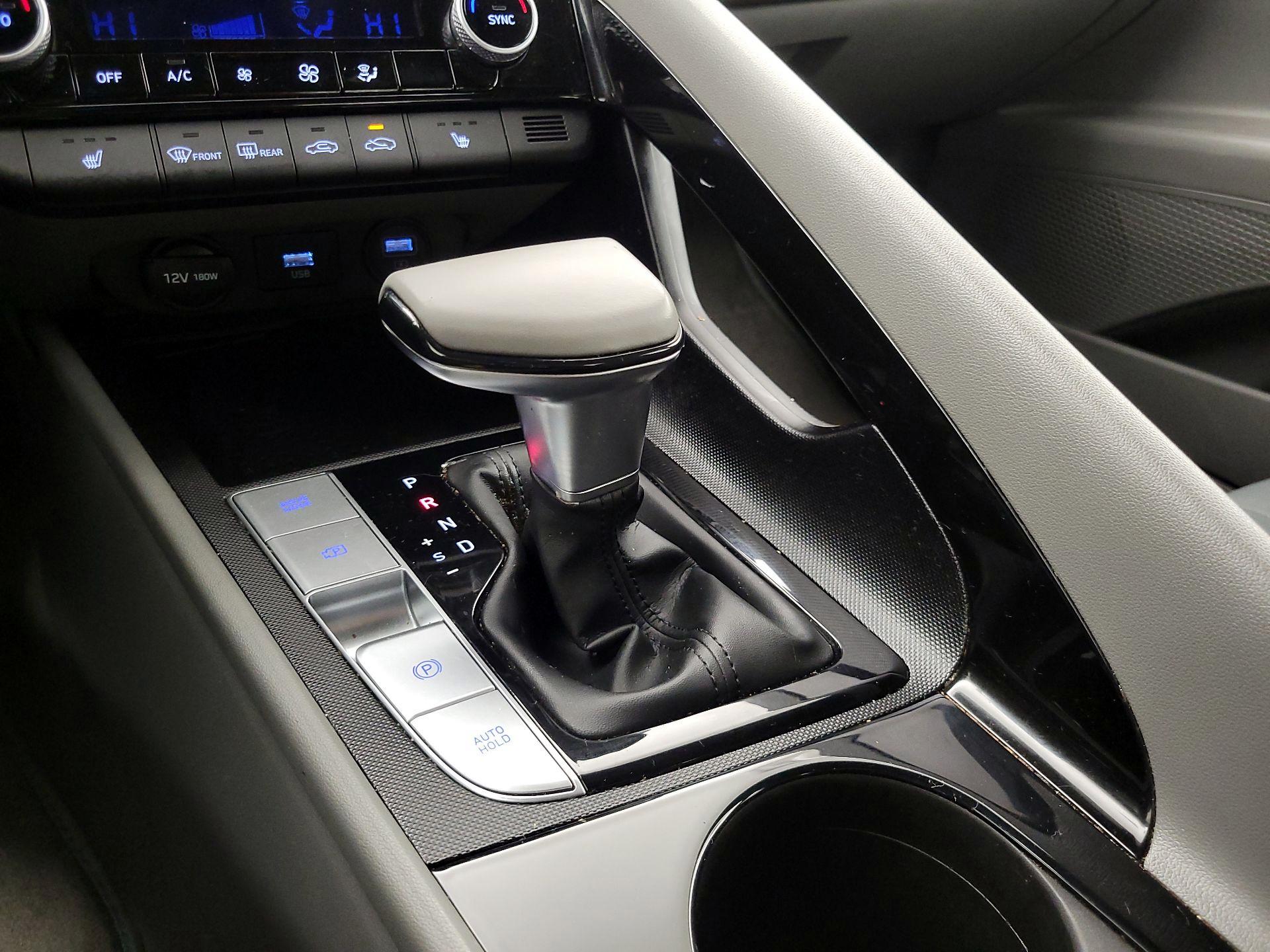 Thumbnail: 2023 Hyundai Elantra - 18