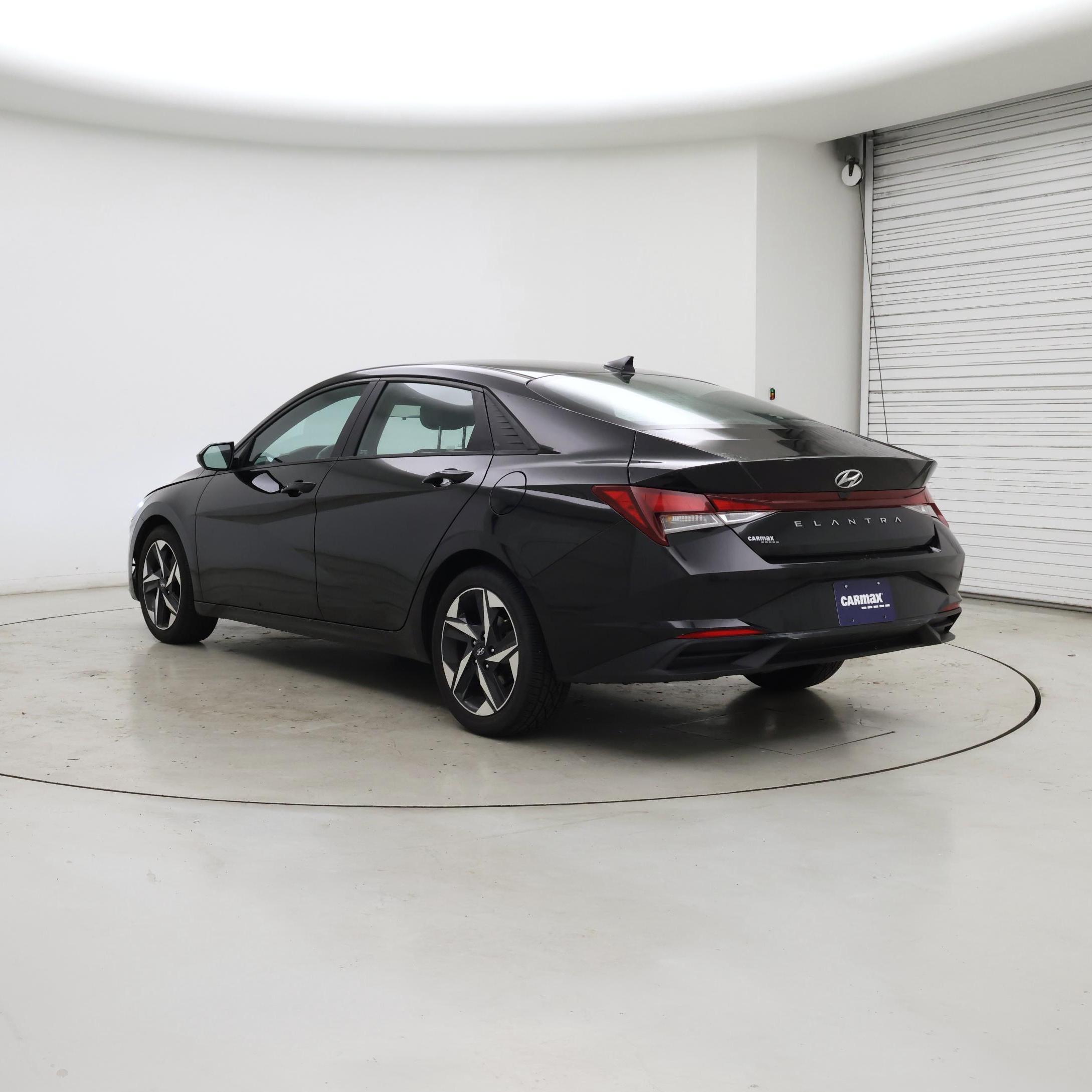 Thumbnail: 2023 Hyundai Elantra - 2