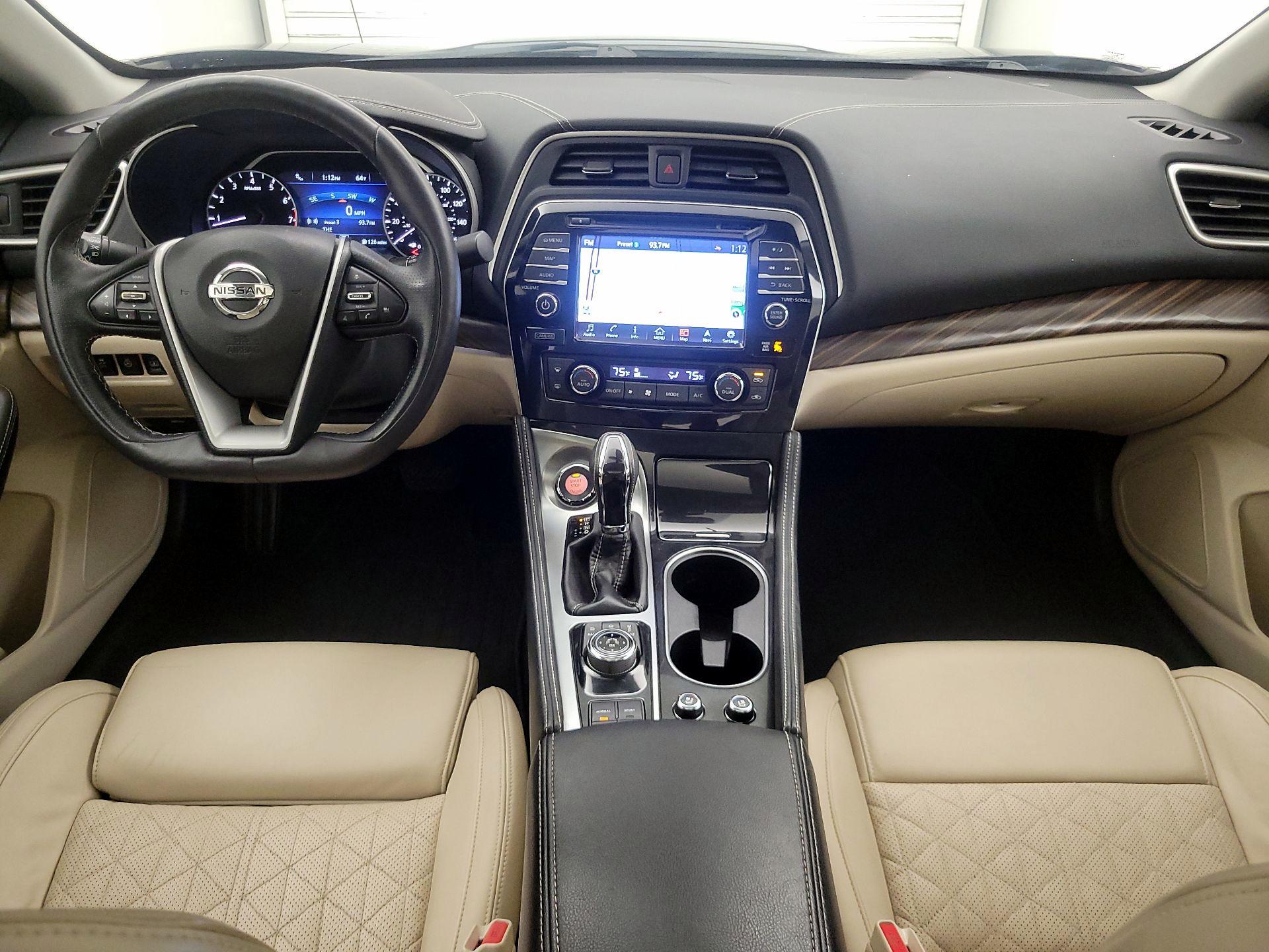 Thumbnail: 2017 Nissan Maxima - 9