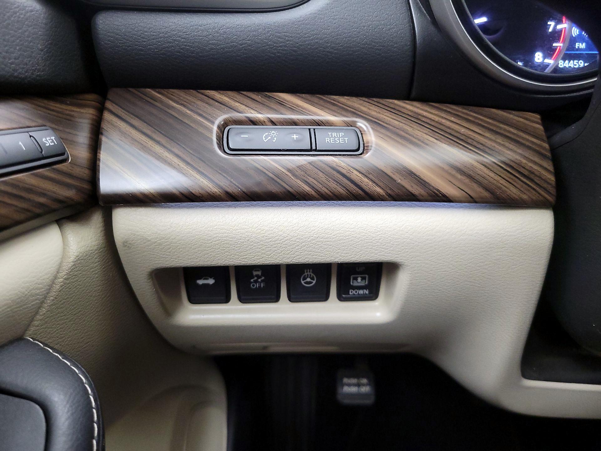 Thumbnail: 2017 Nissan Maxima - 13