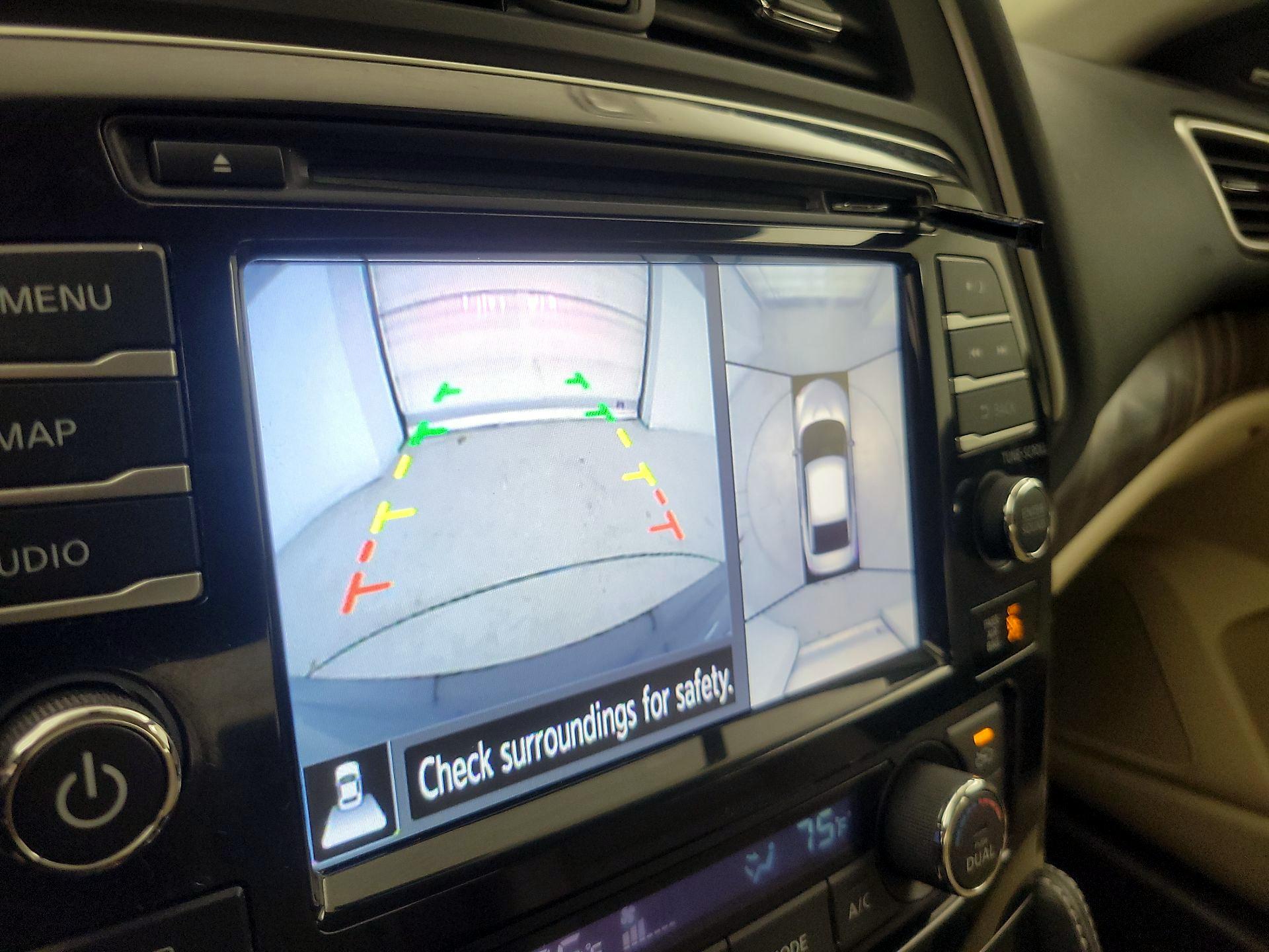 Thumbnail: 2017 Nissan Maxima - 15