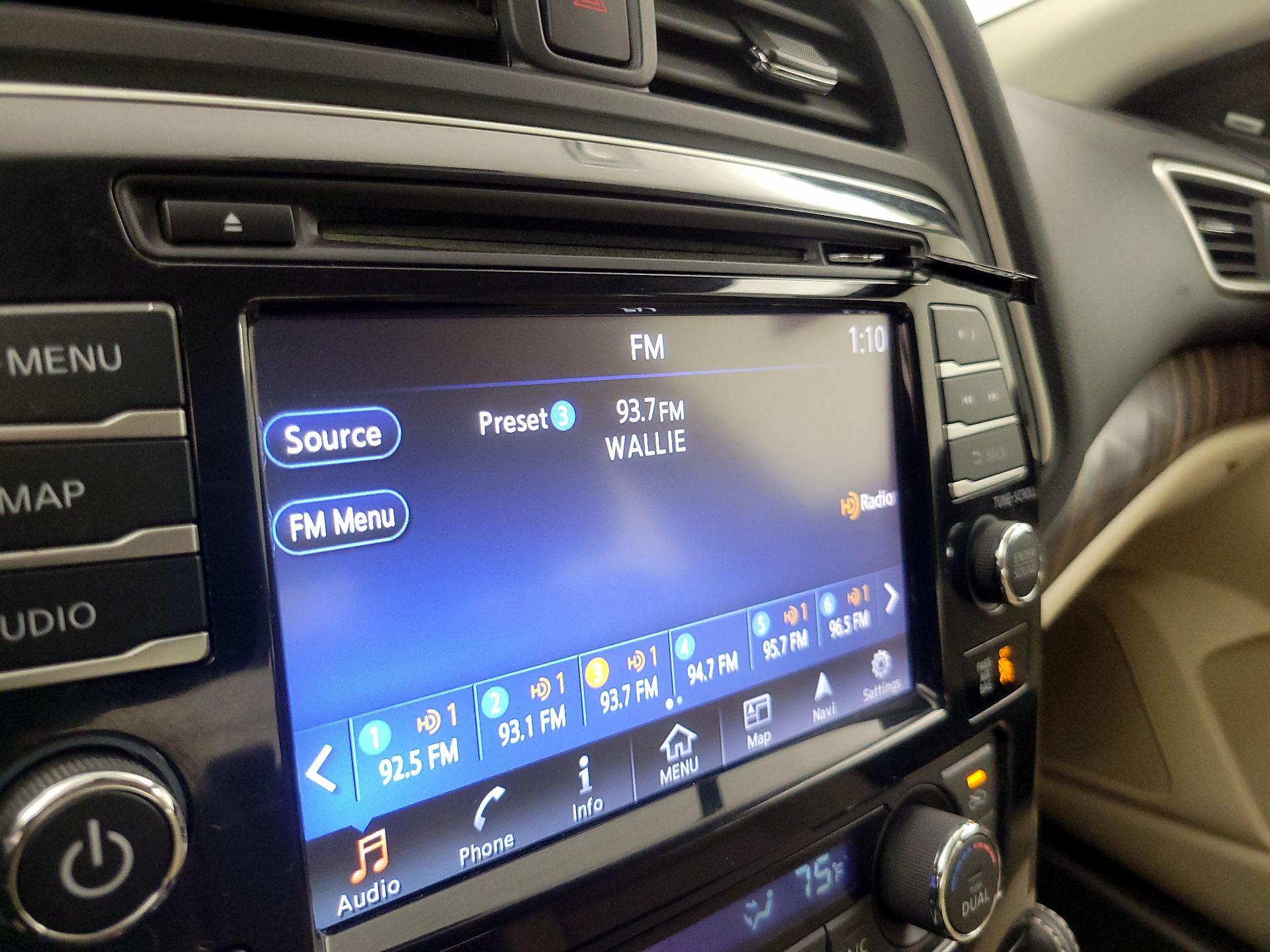 Thumbnail: 2017 Nissan Maxima - 16