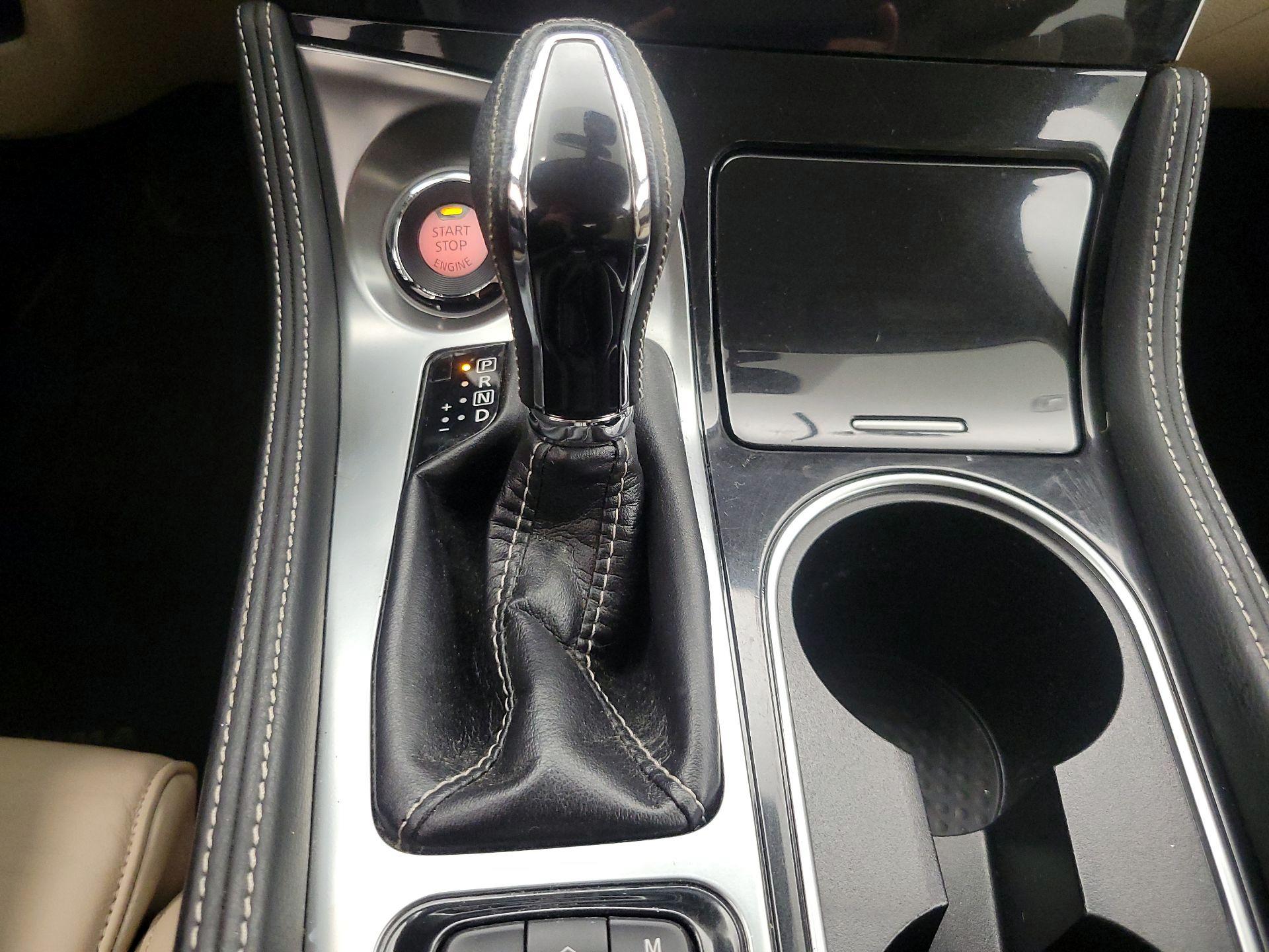 Thumbnail: 2017 Nissan Maxima - 18