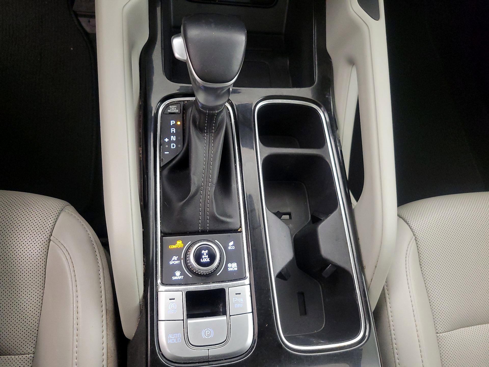 Thumbnail: 2022 Kia Telluride - 18