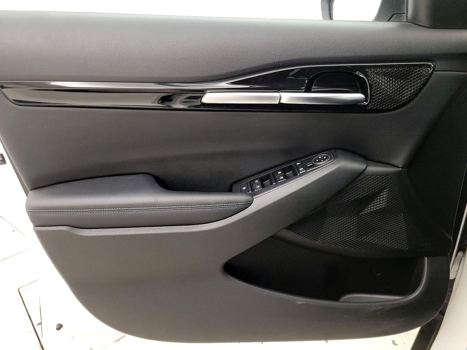 Thumbnail: 2021 Kia Seltos - 12