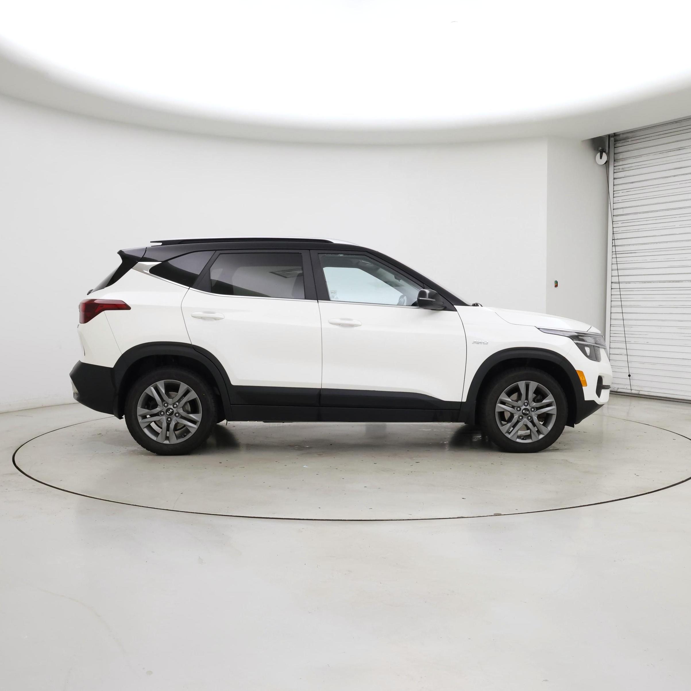 Thumbnail: 2021 Kia Seltos - 7