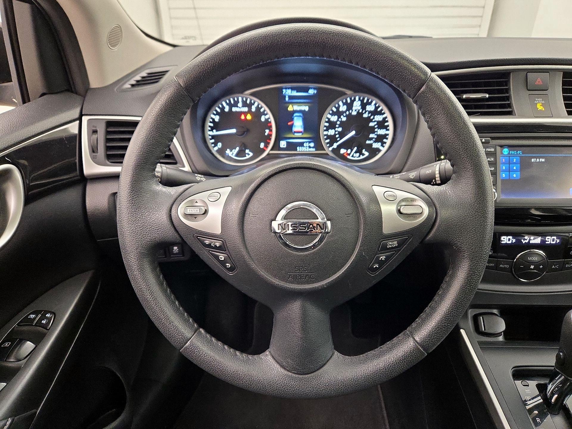Thumbnail: 2018 Nissan Sentra - 10