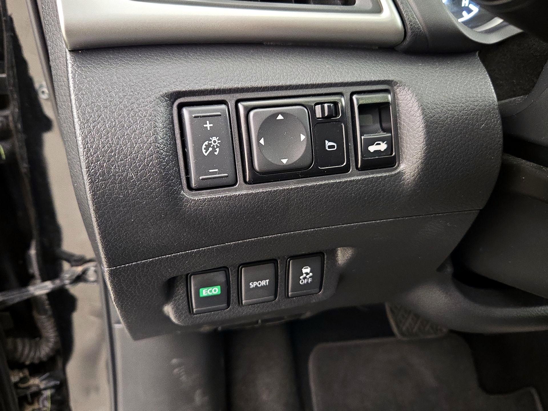 Thumbnail: 2018 Nissan Sentra - 13