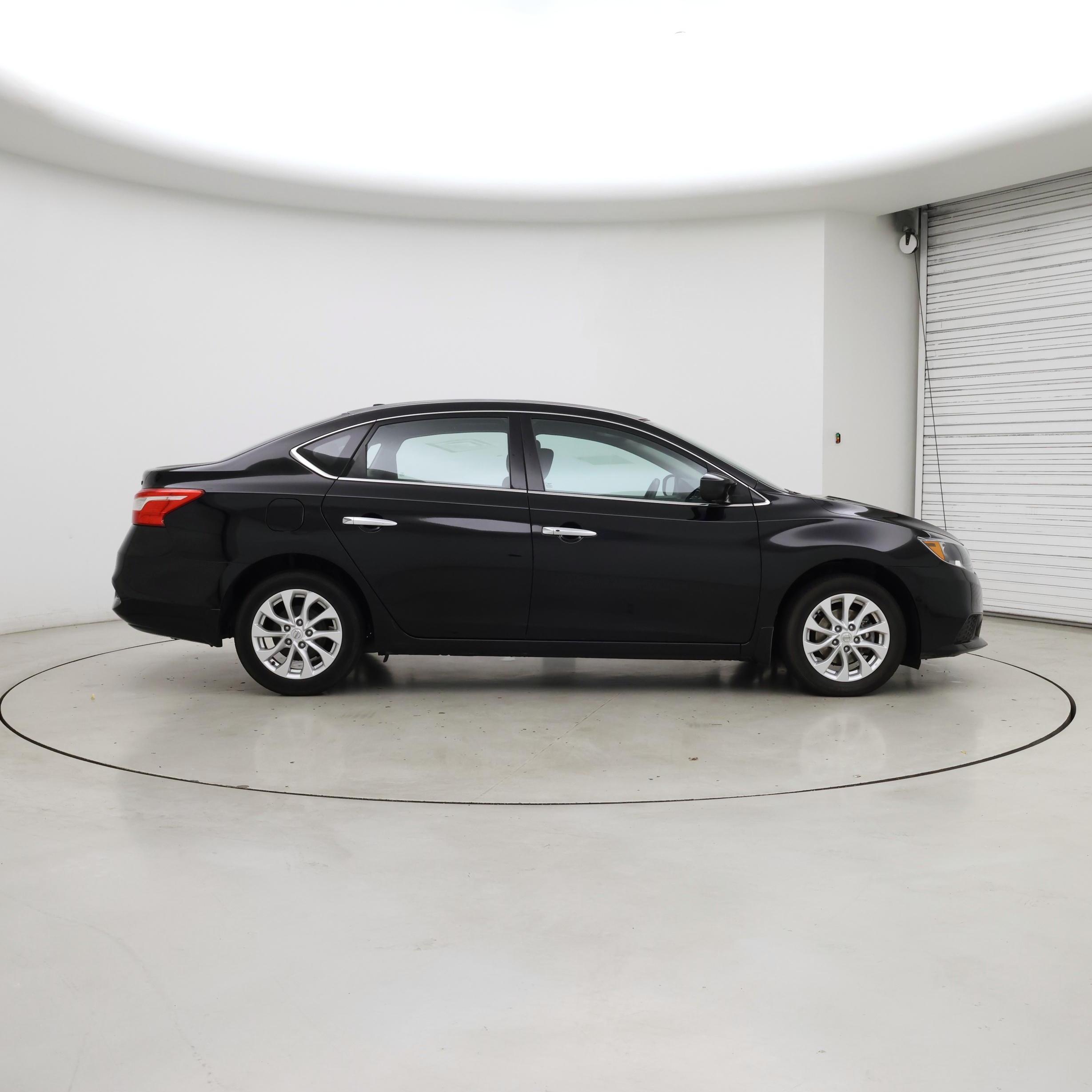 Thumbnail: 2018 Nissan Sentra - 7