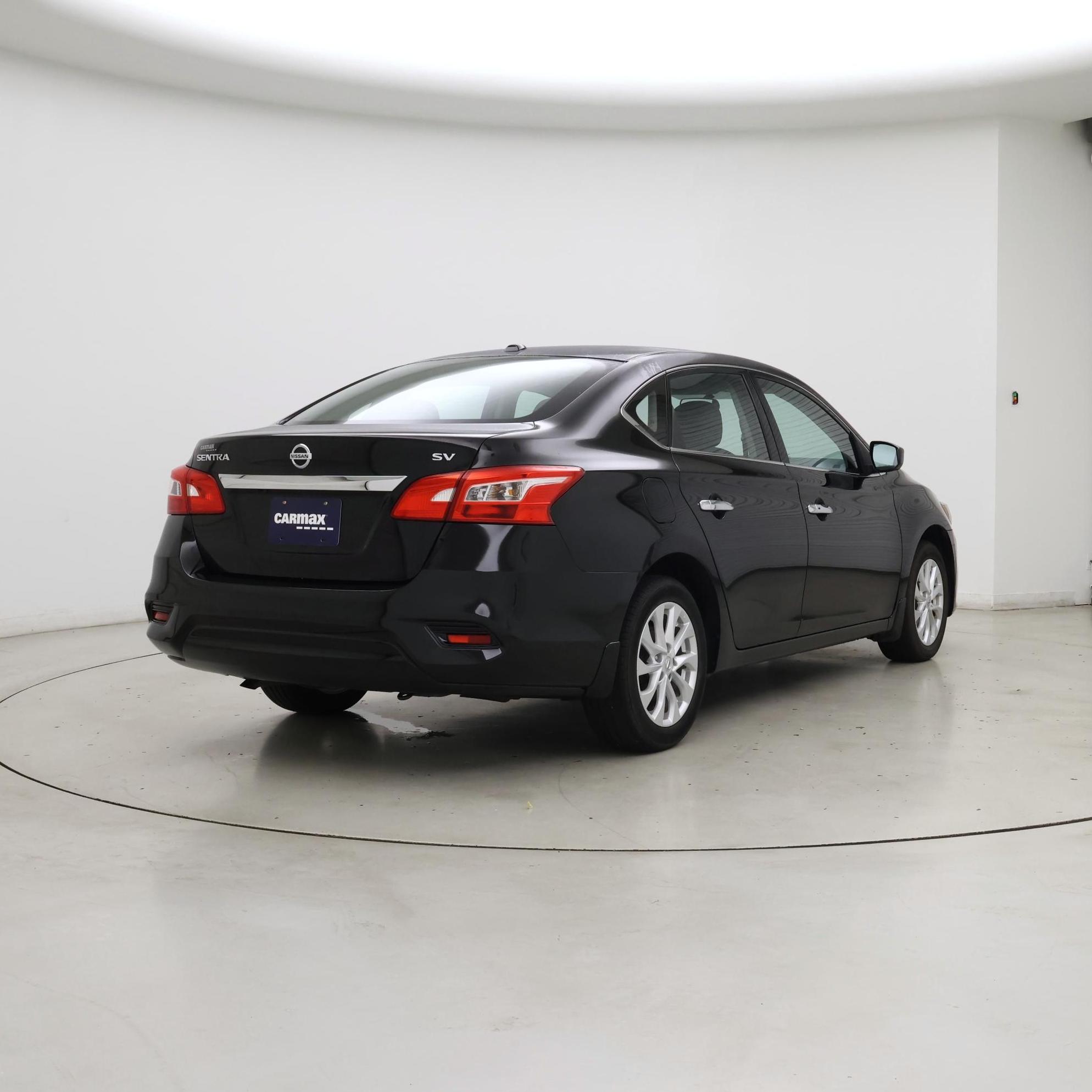 Thumbnail: 2018 Nissan Sentra - 8