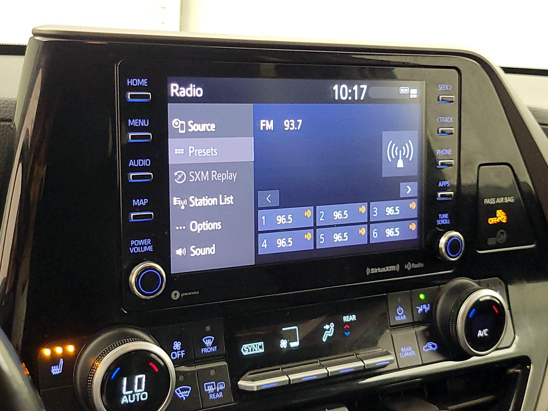 Thumbnail: 2020 Toyota Highlander - 15