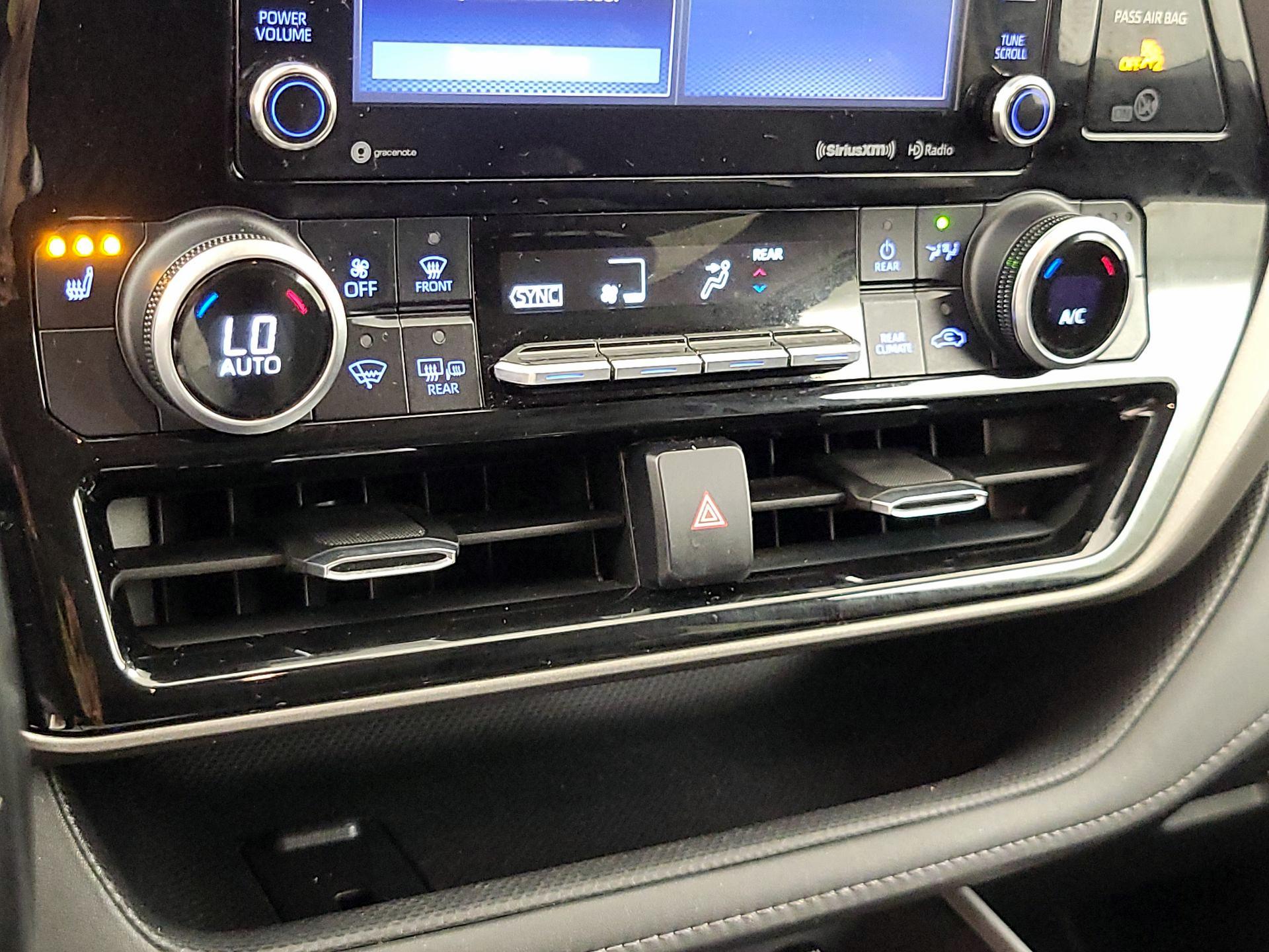 Thumbnail: 2020 Toyota Highlander - 16