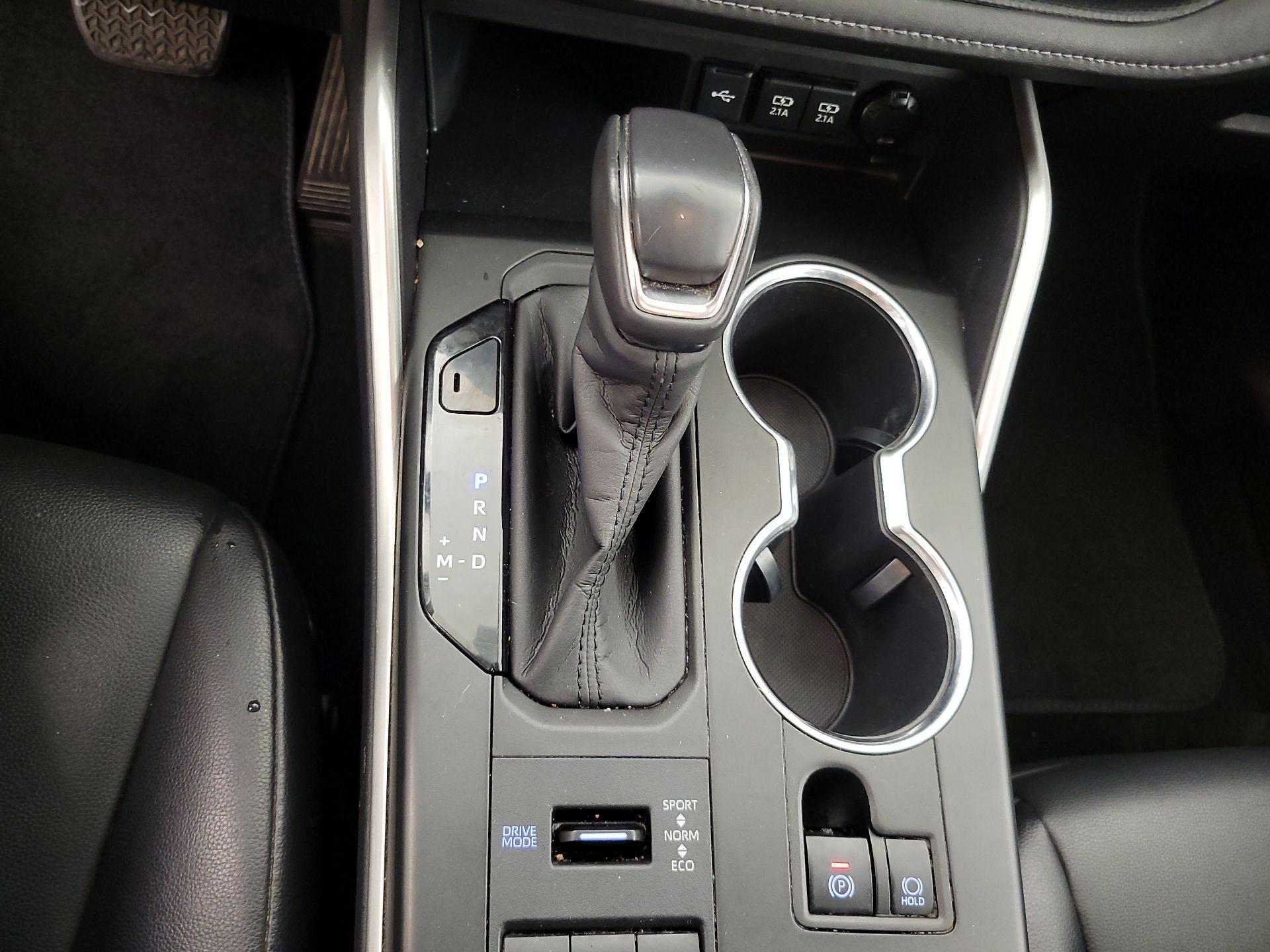 Thumbnail: 2020 Toyota Highlander - 17