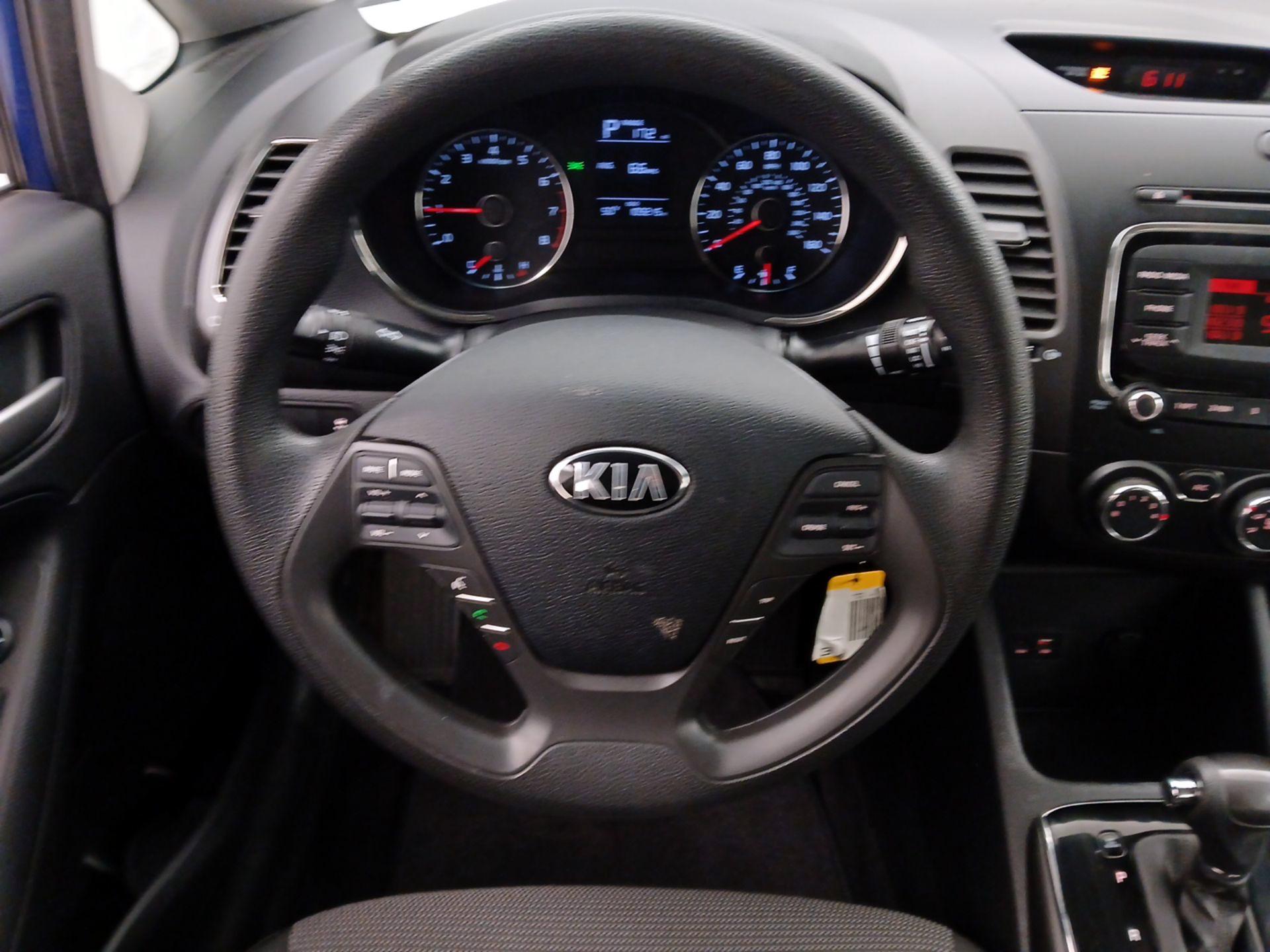 Thumbnail: 2018 Kia Forte - 10