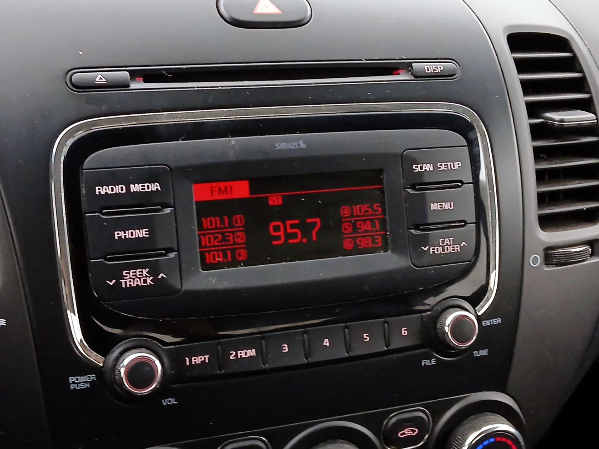 Thumbnail: 2018 Kia Forte - 14