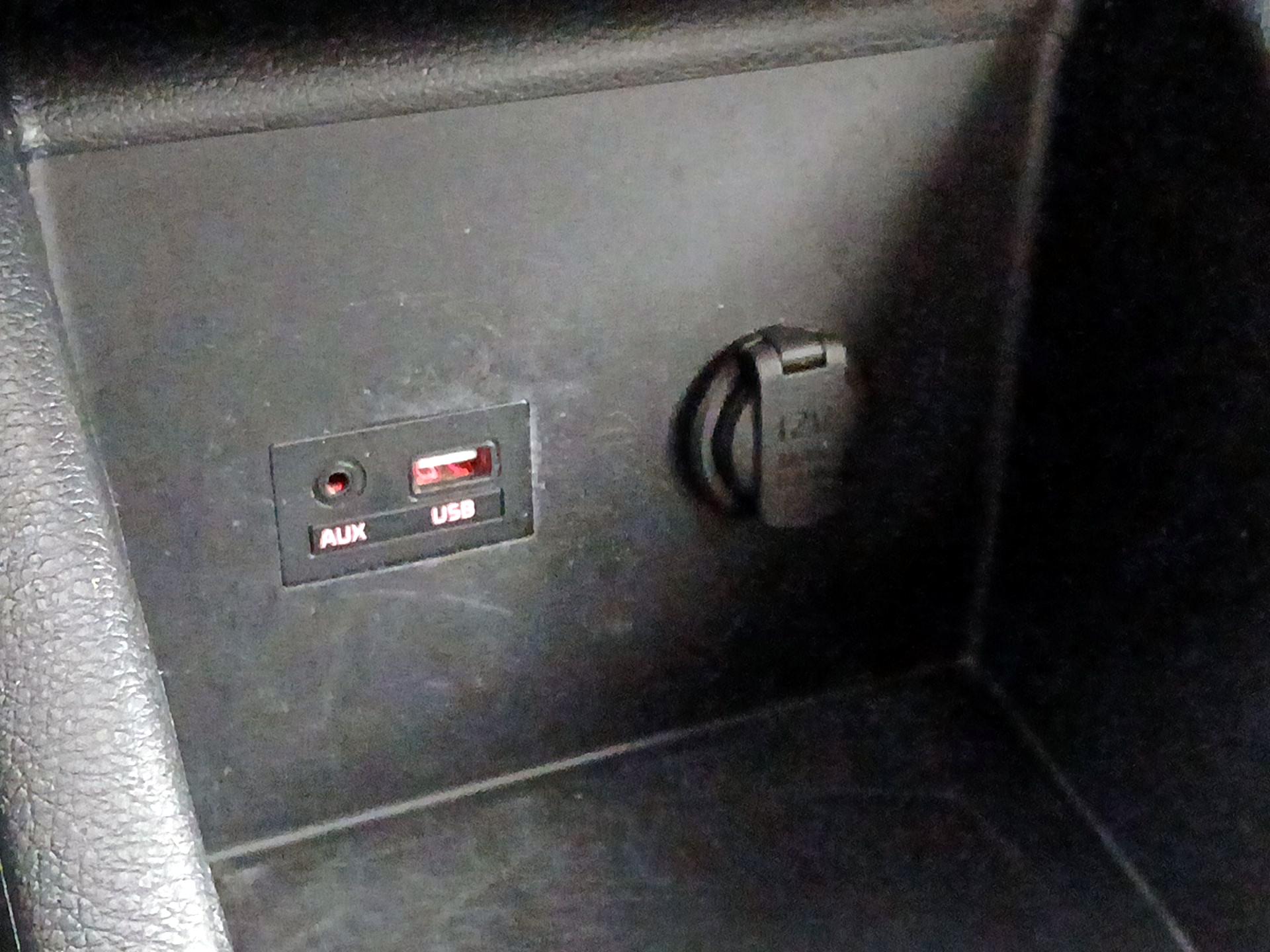 Thumbnail: 2018 Kia Forte - 17