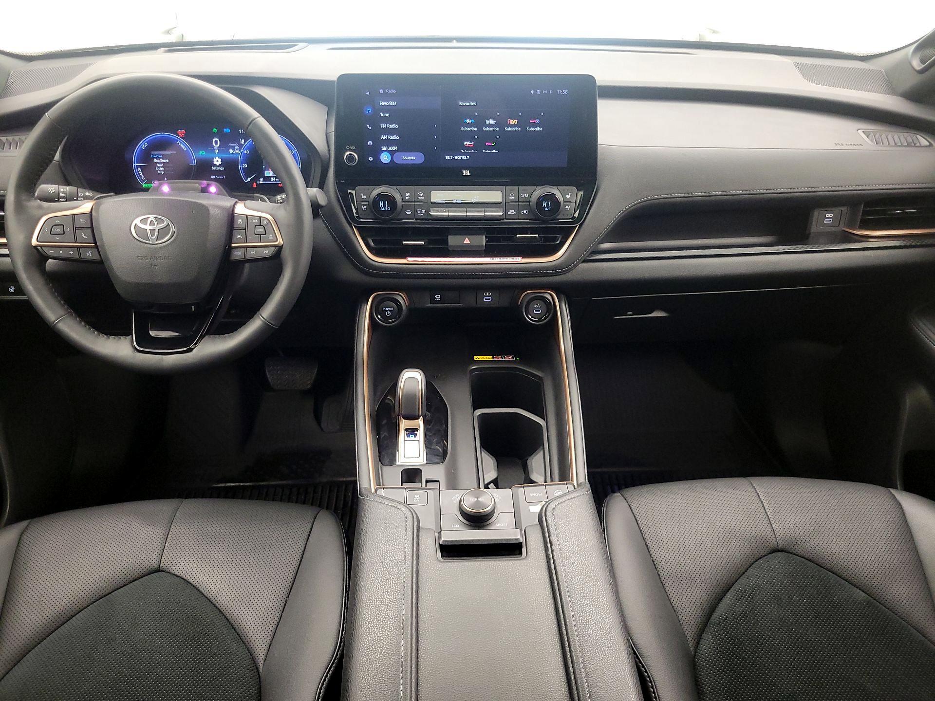 Thumbnail: 2024 Toyota Highlander - 9