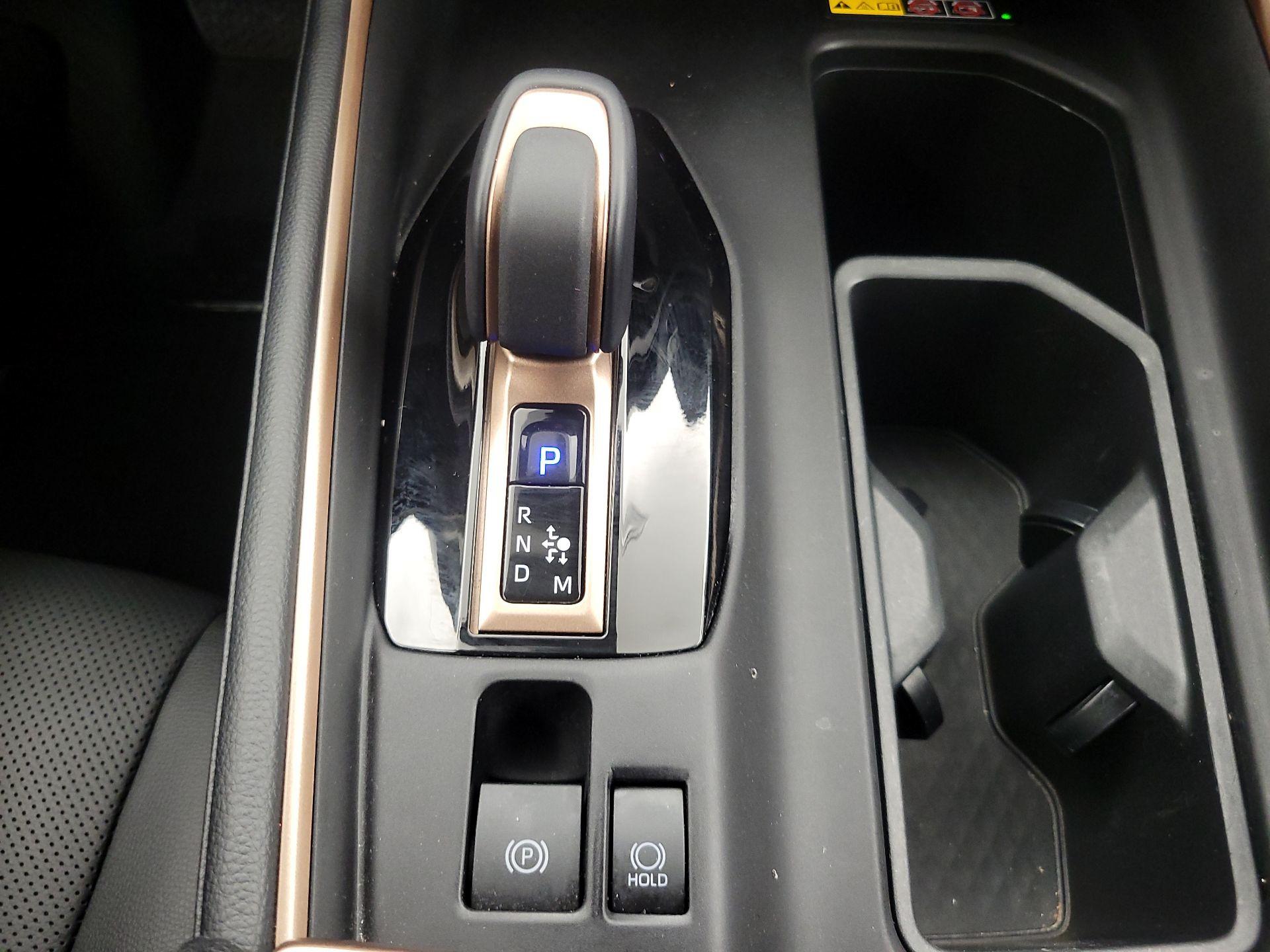 Thumbnail: 2024 Toyota Highlander - 17