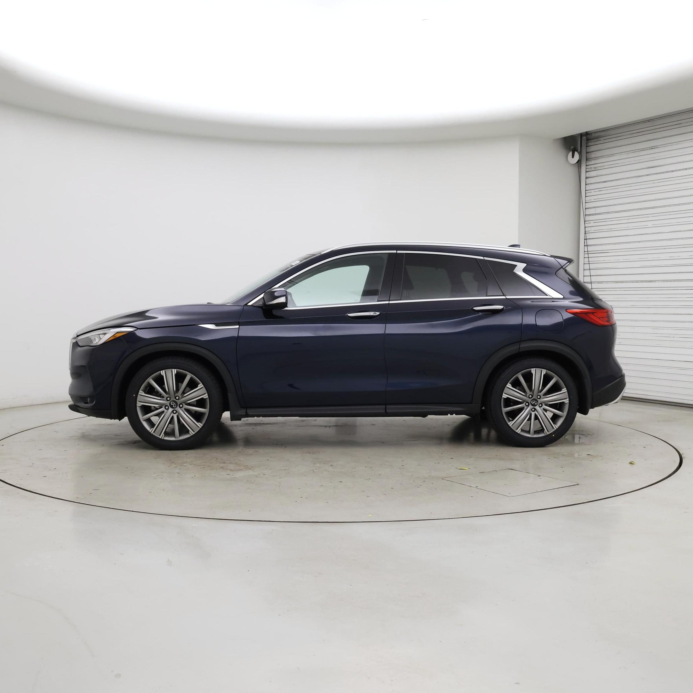 Thumbnail: 2021 INFINITI QX50 - 3