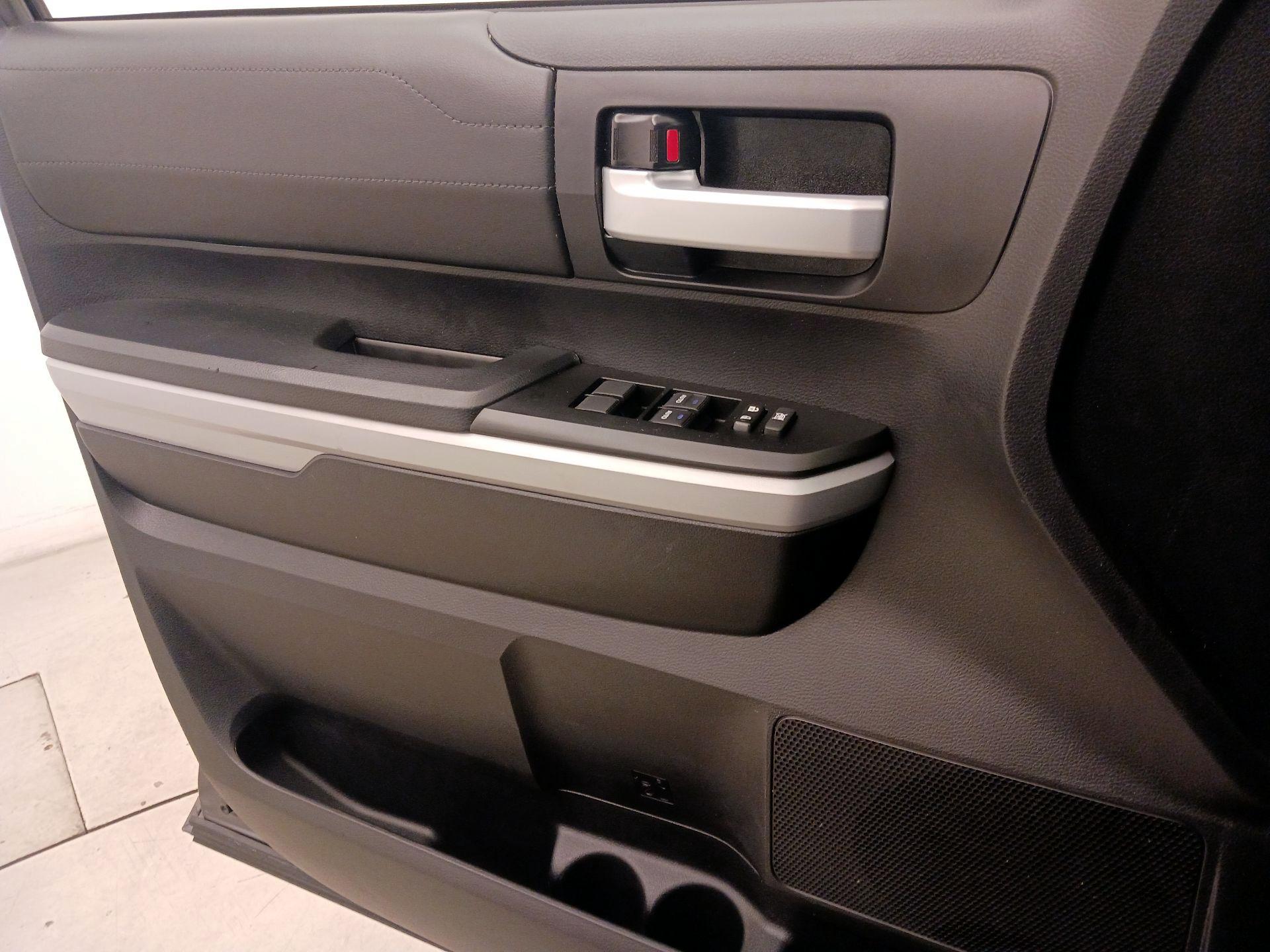 Thumbnail: 2021 Toyota Tundra - 12