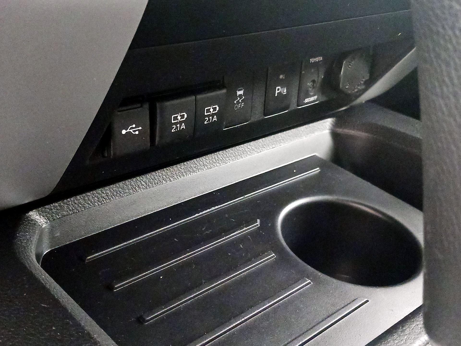 Thumbnail: 2021 Toyota Tundra - 19