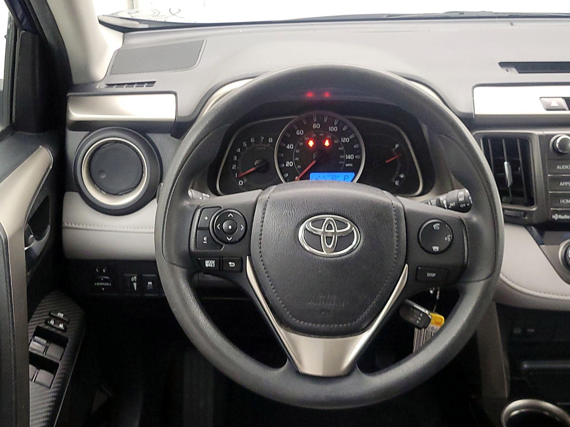 Thumbnail: 2014 Toyota RAV4 - 10